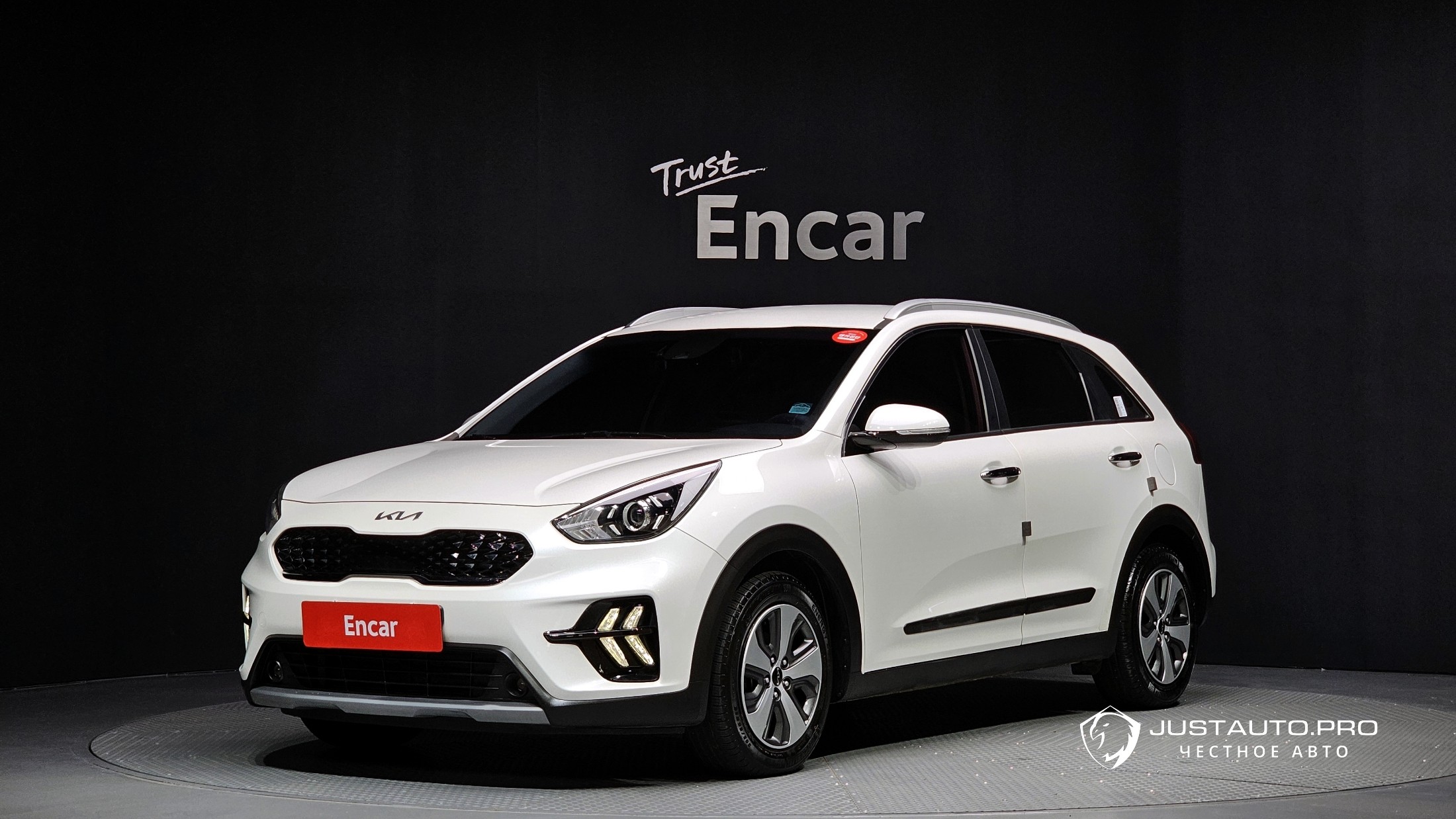 Автомобиль Kia Niro