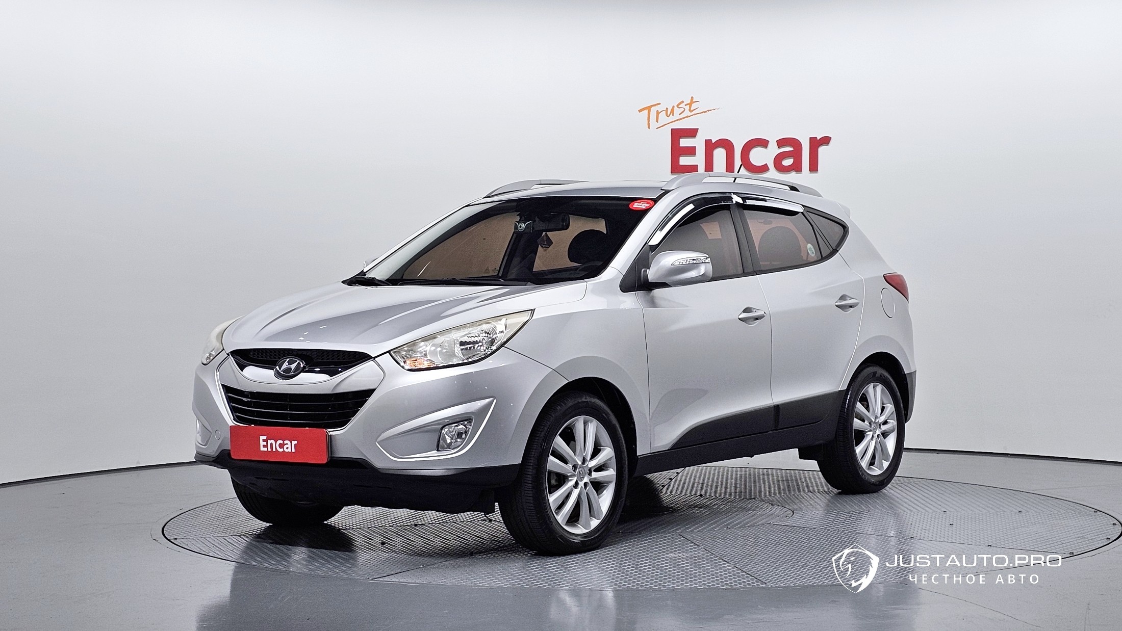 Автомобиль Hyundai Tucson