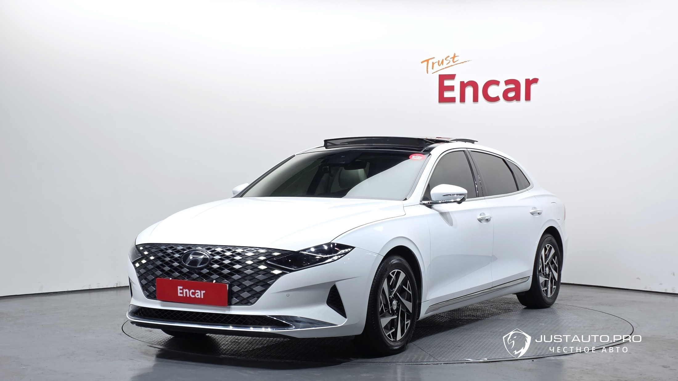 Автомобиль Hyundai Grandeur