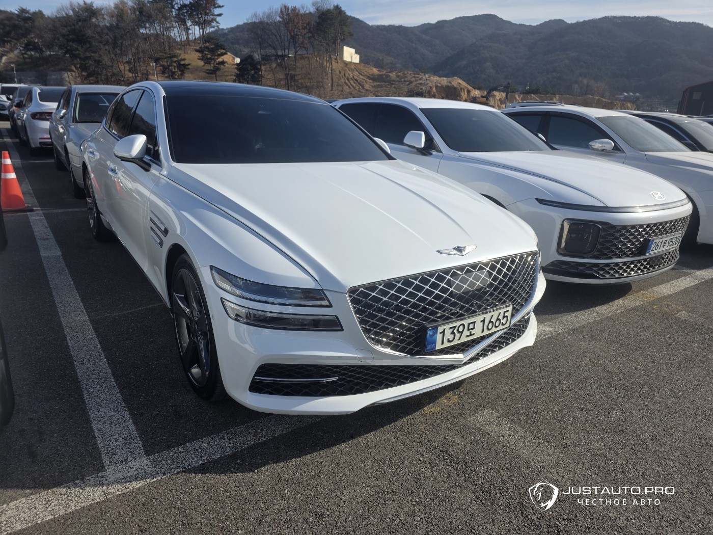 Автомобиль Genesis G80