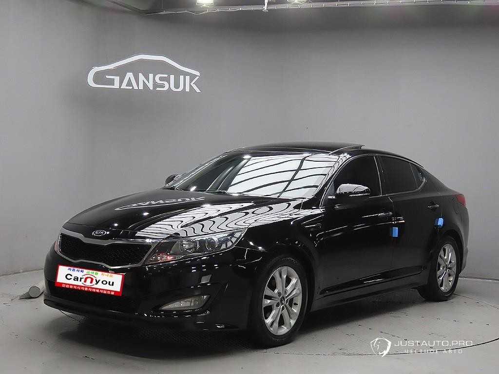 Автомобиль Kia K5