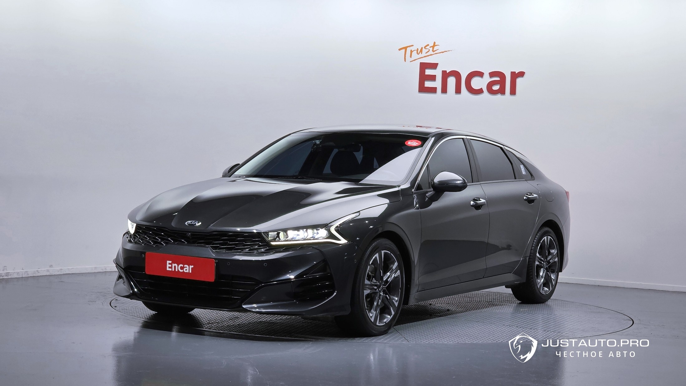 Автомобиль Kia K5