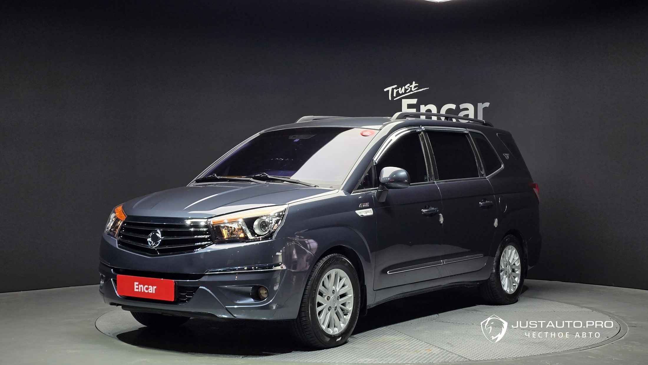 Автомобиль KG_Mobility_Ssangyong KORANDO