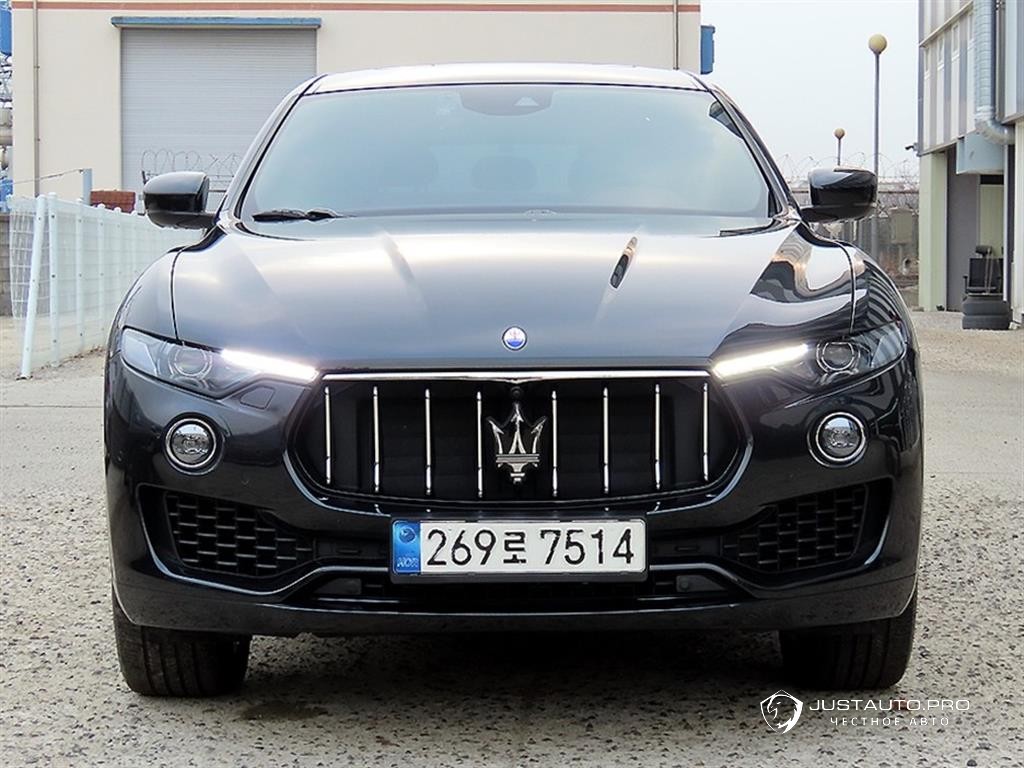 Автомобиль Maserati Levante