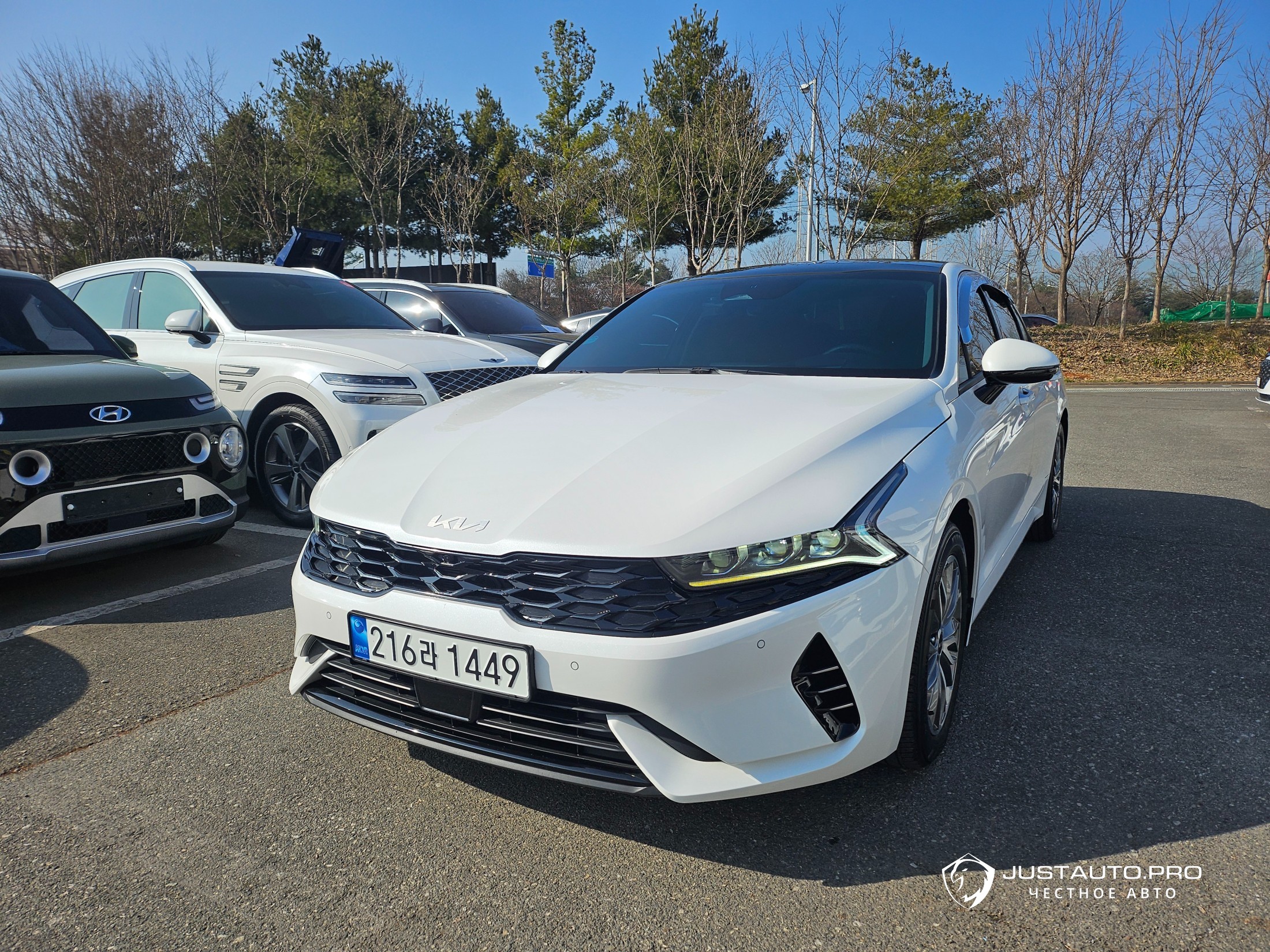 Автомобиль Kia K5