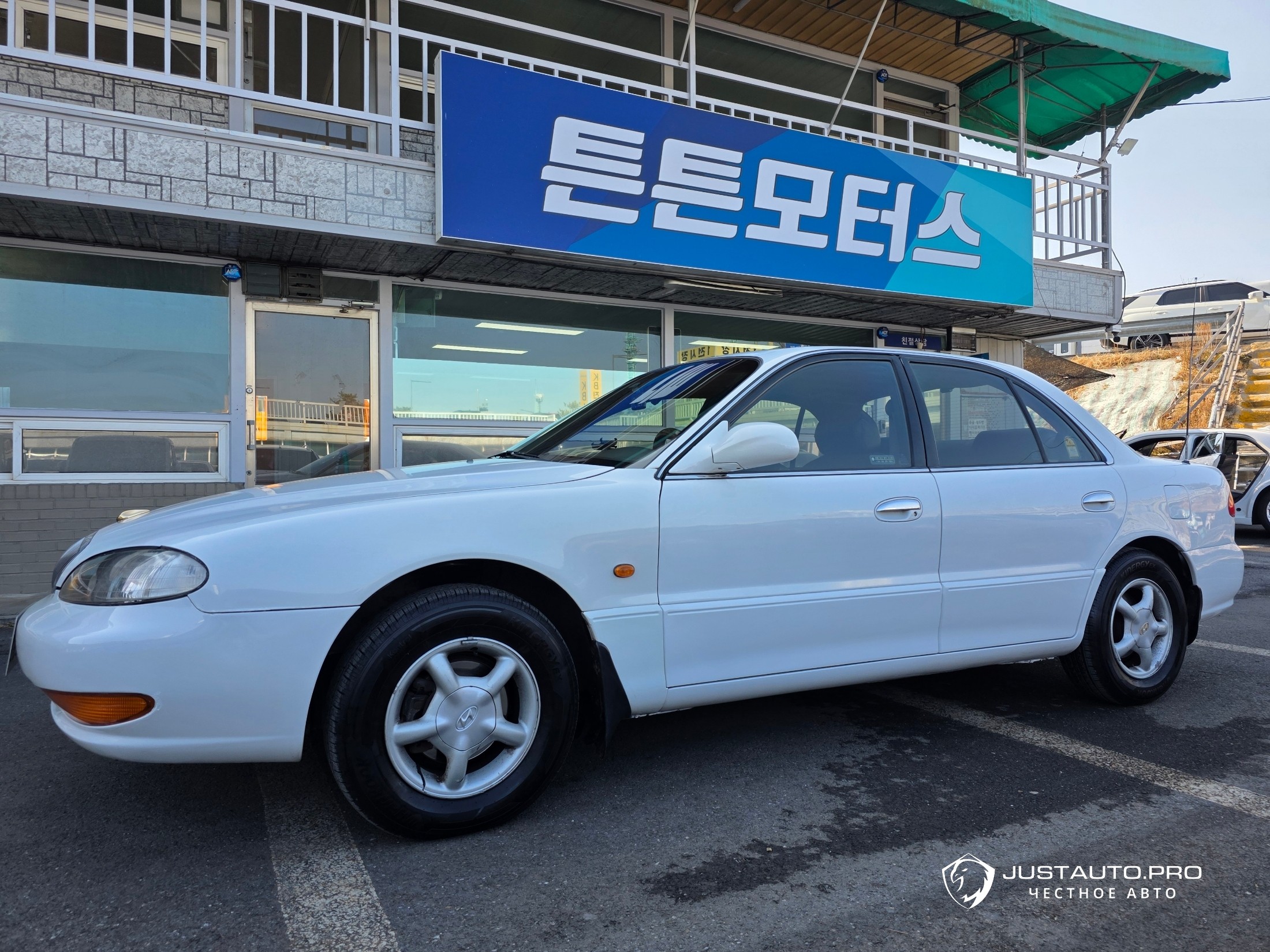 Автомобиль Hyundai Marcia