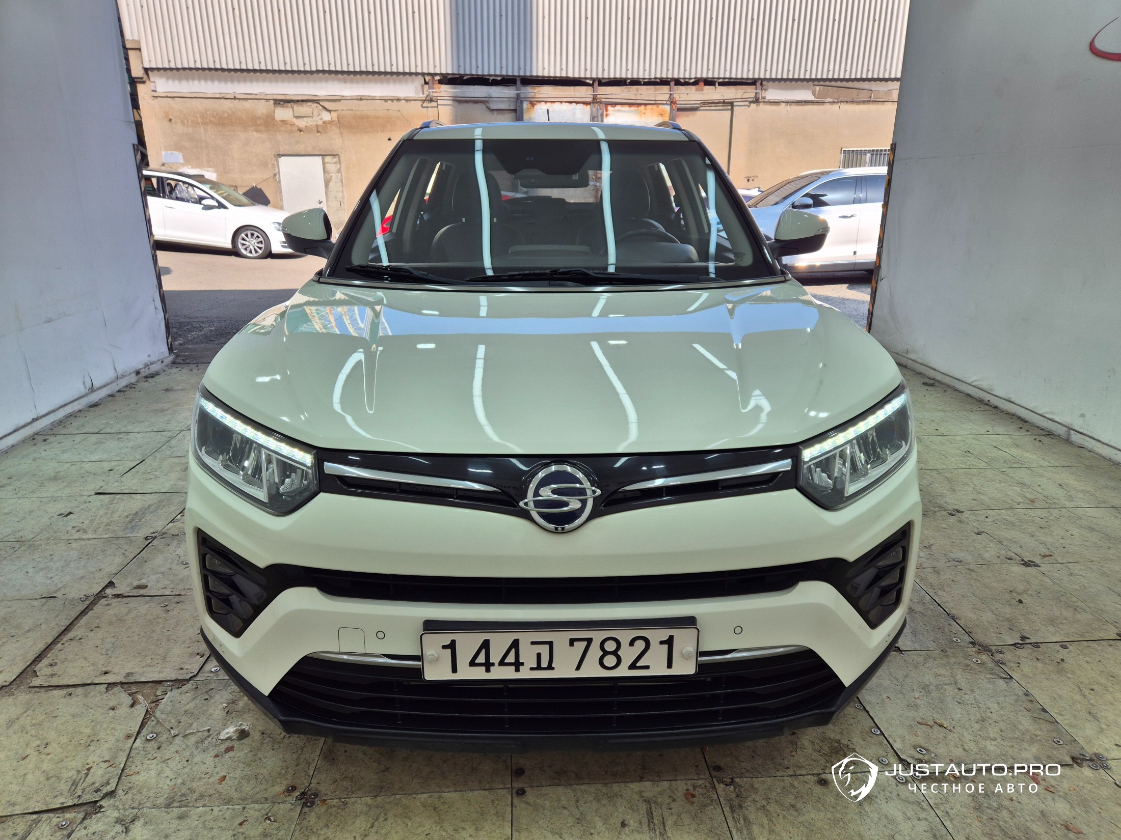 Автомобиль KG_Mobility_Ssangyong TIBOLI
