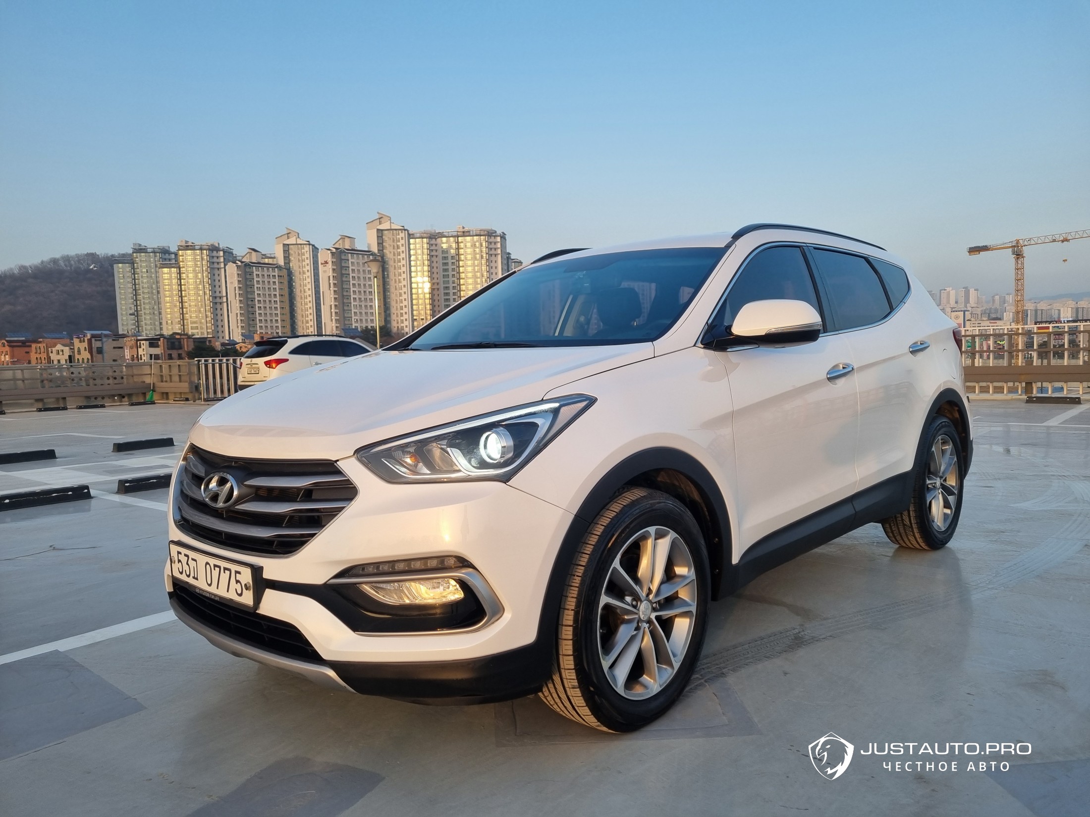 Автомобиль Hyundai Santafe