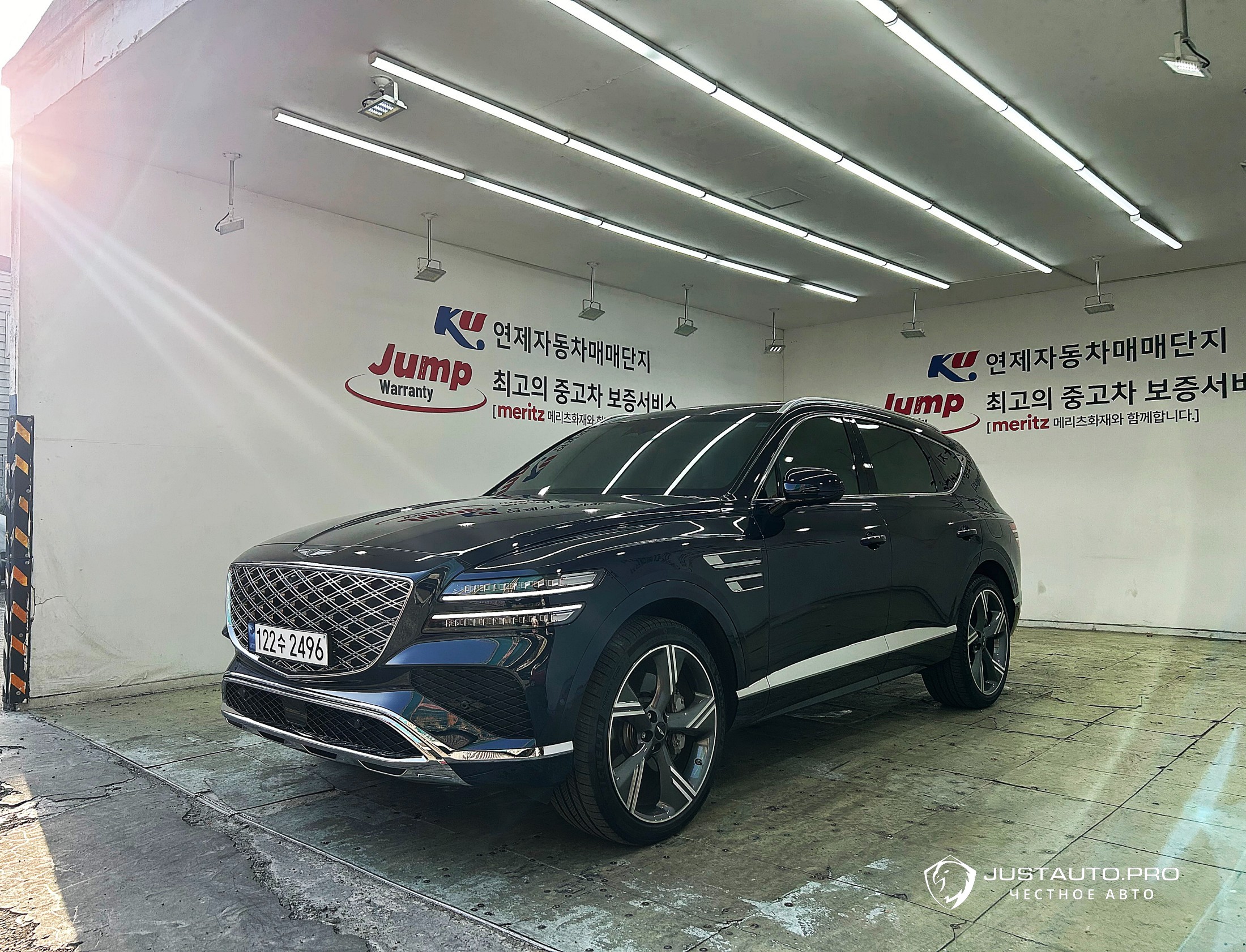 Автомобиль Genesis GV80