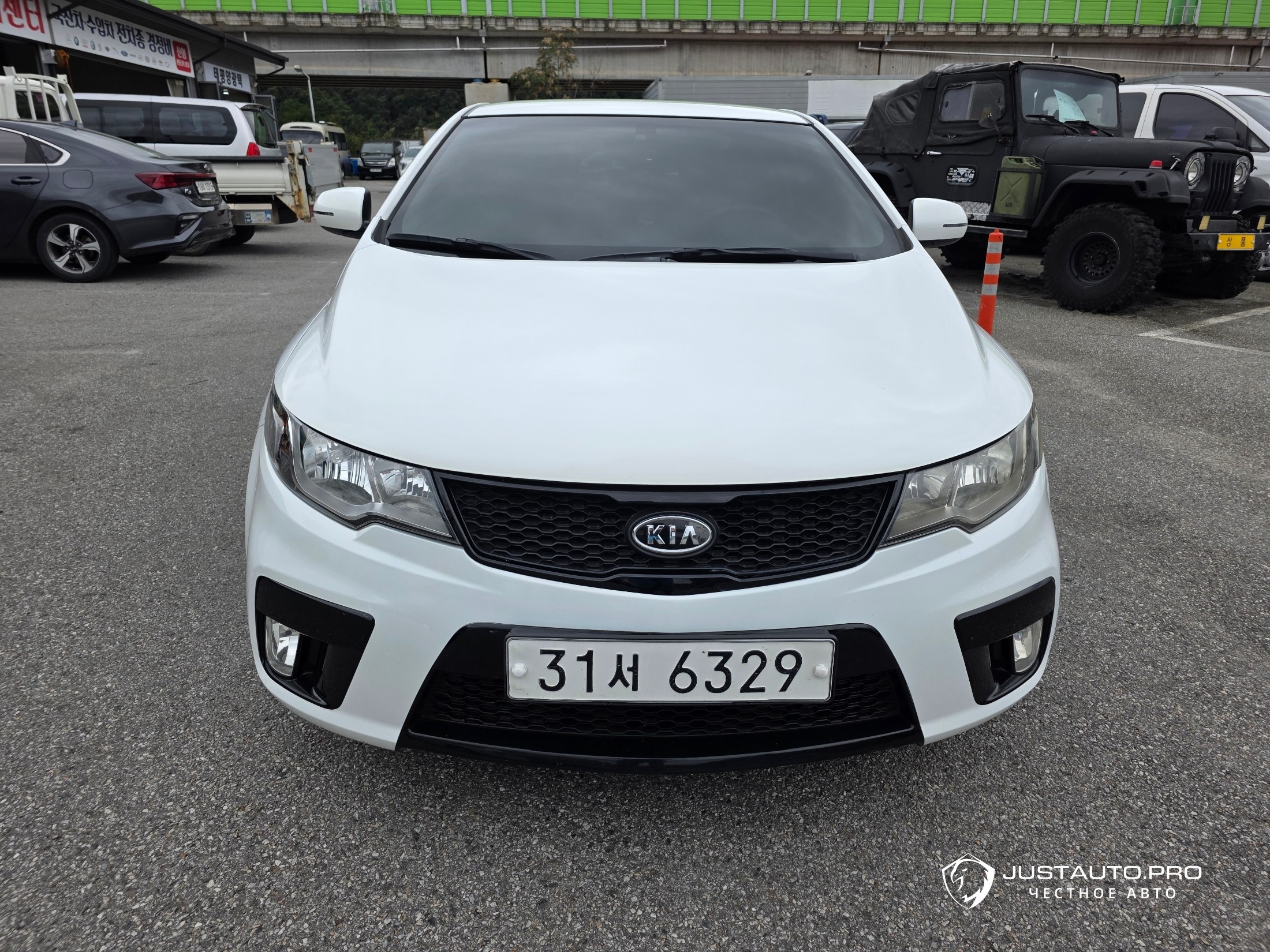 Автомобиль Kia Porte