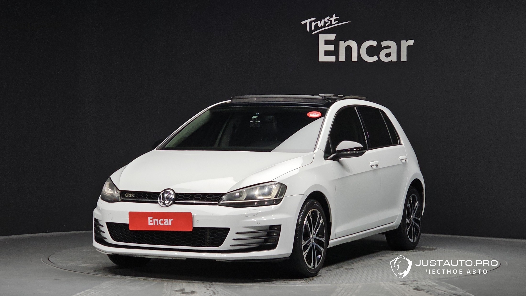 Автомобиль Volkswagen Golf