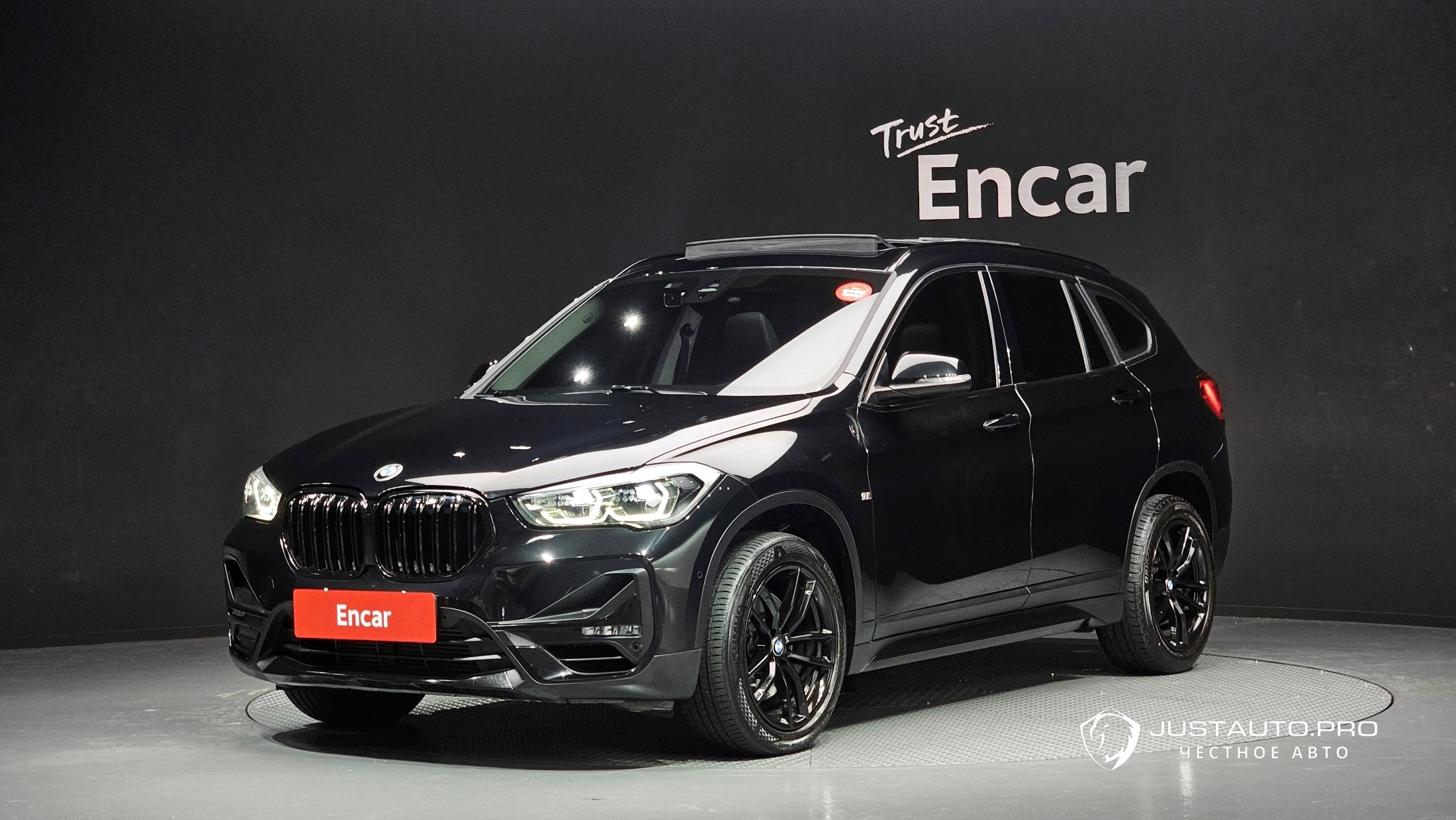 Автомобиль BMW X1