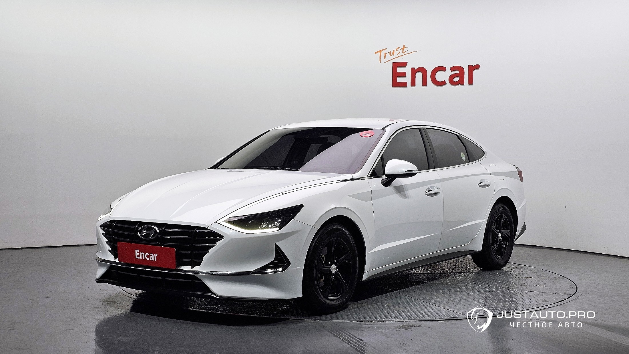 Автомобиль Hyundai Sonata