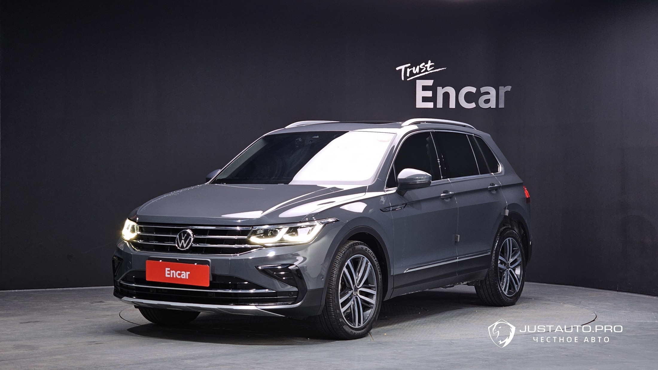 Автомобиль Volkswagen Tiguan