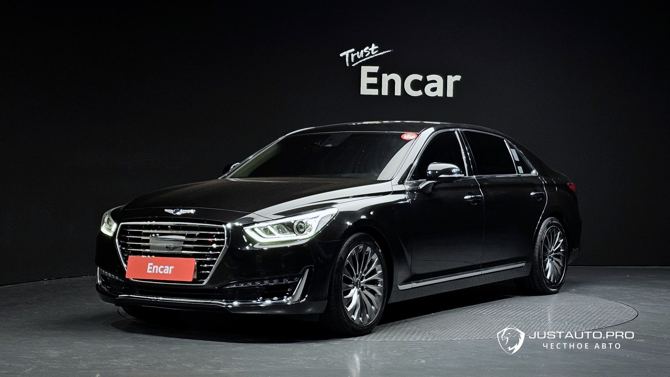 Автомобиль Genesis EQ900