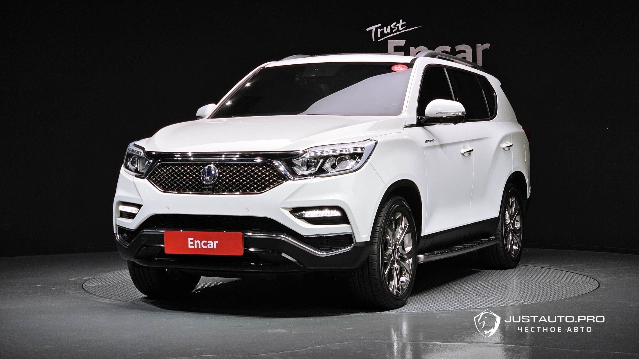 Автомобиль KG_Mobility_Ssangyong Rexton