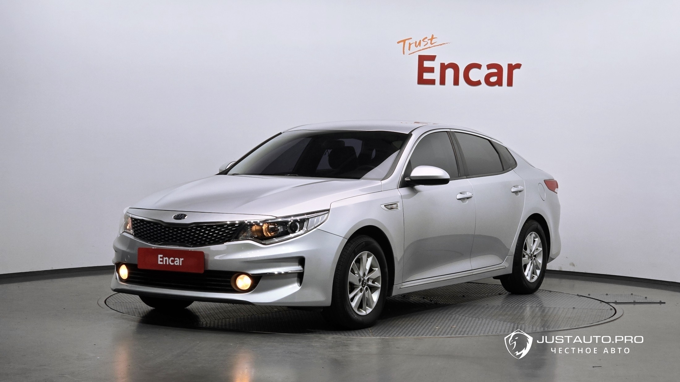 Автомобиль Kia K5