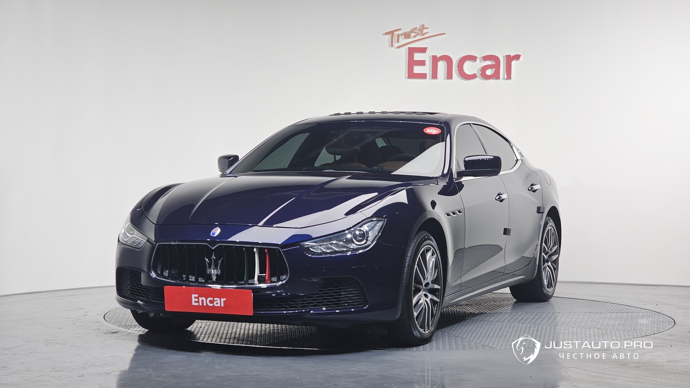 Автомобиль Maserati Ghibli