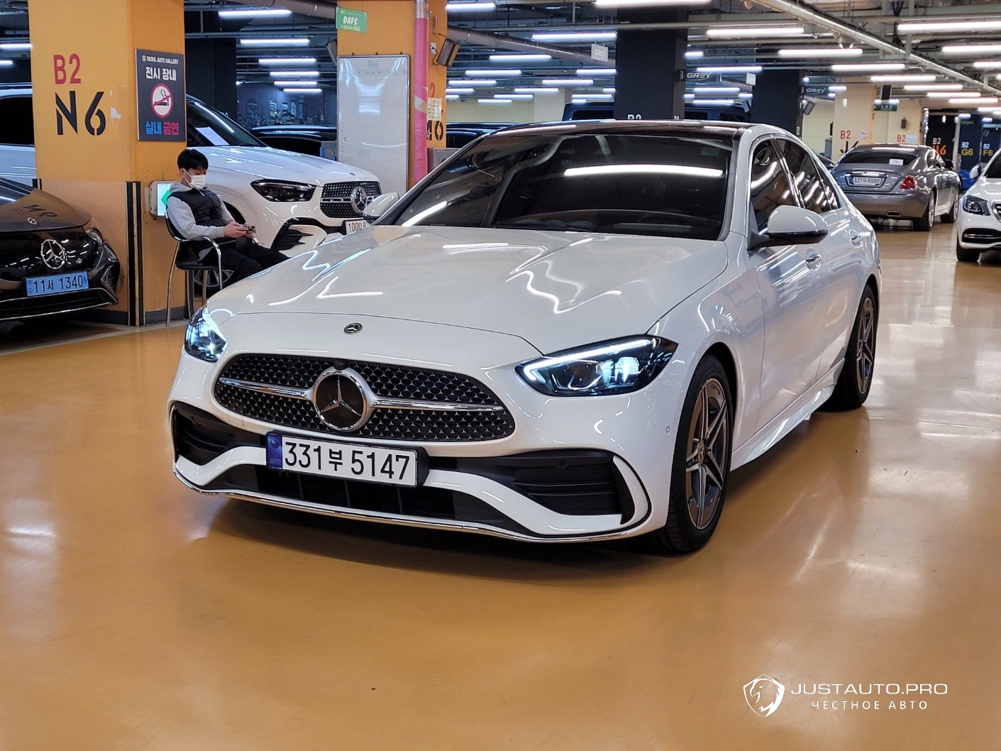 Автомобиль Mercedes-Benz C-Class