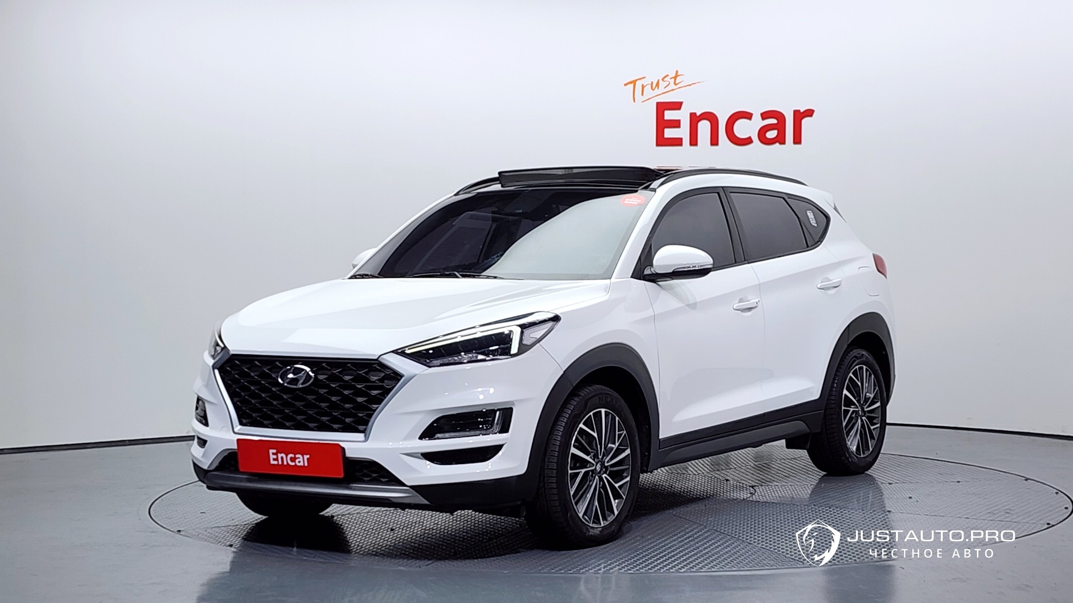 Автомобиль Hyundai Tucson