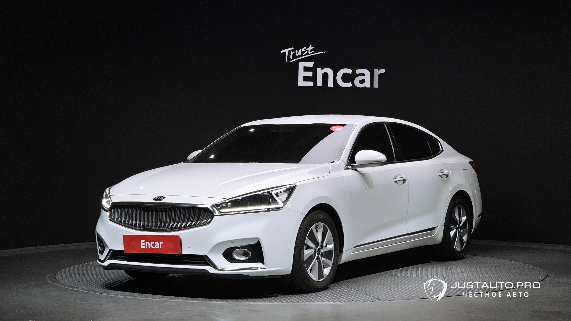 Автомобиль Kia K7