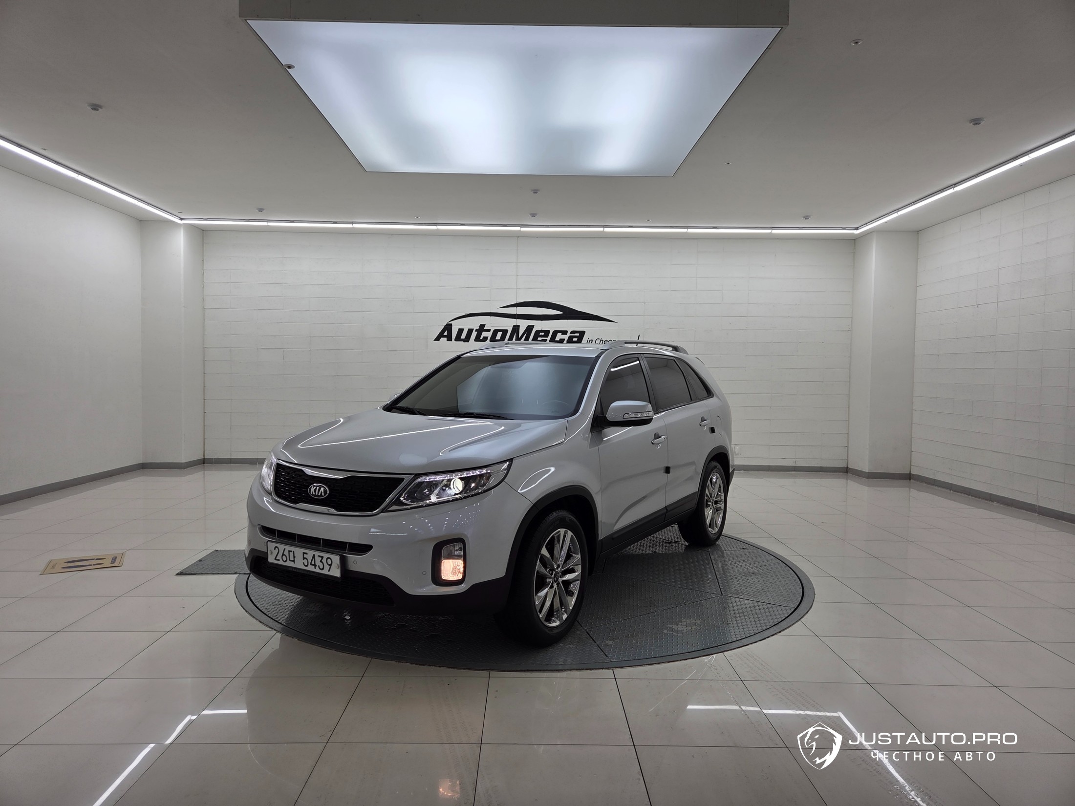 Автомобиль Kia Sorento