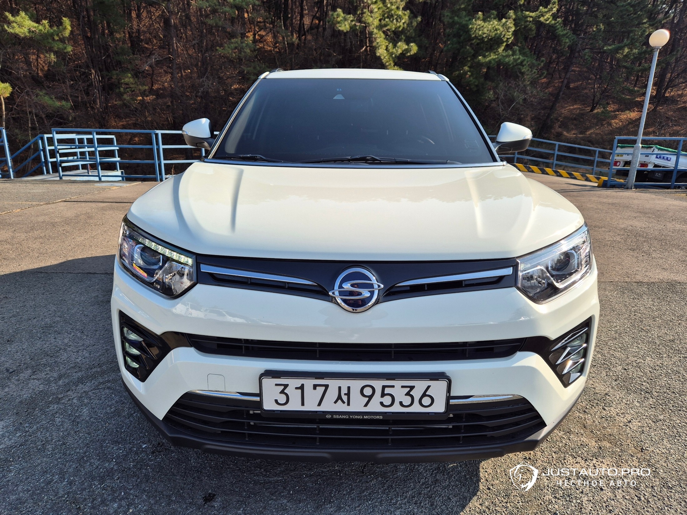 Автомобиль KG_Mobility_Ssangyong TIBOLI