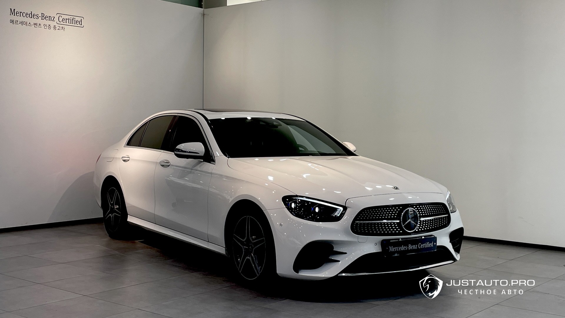 Автомобиль Mercedes-Benz E-Class