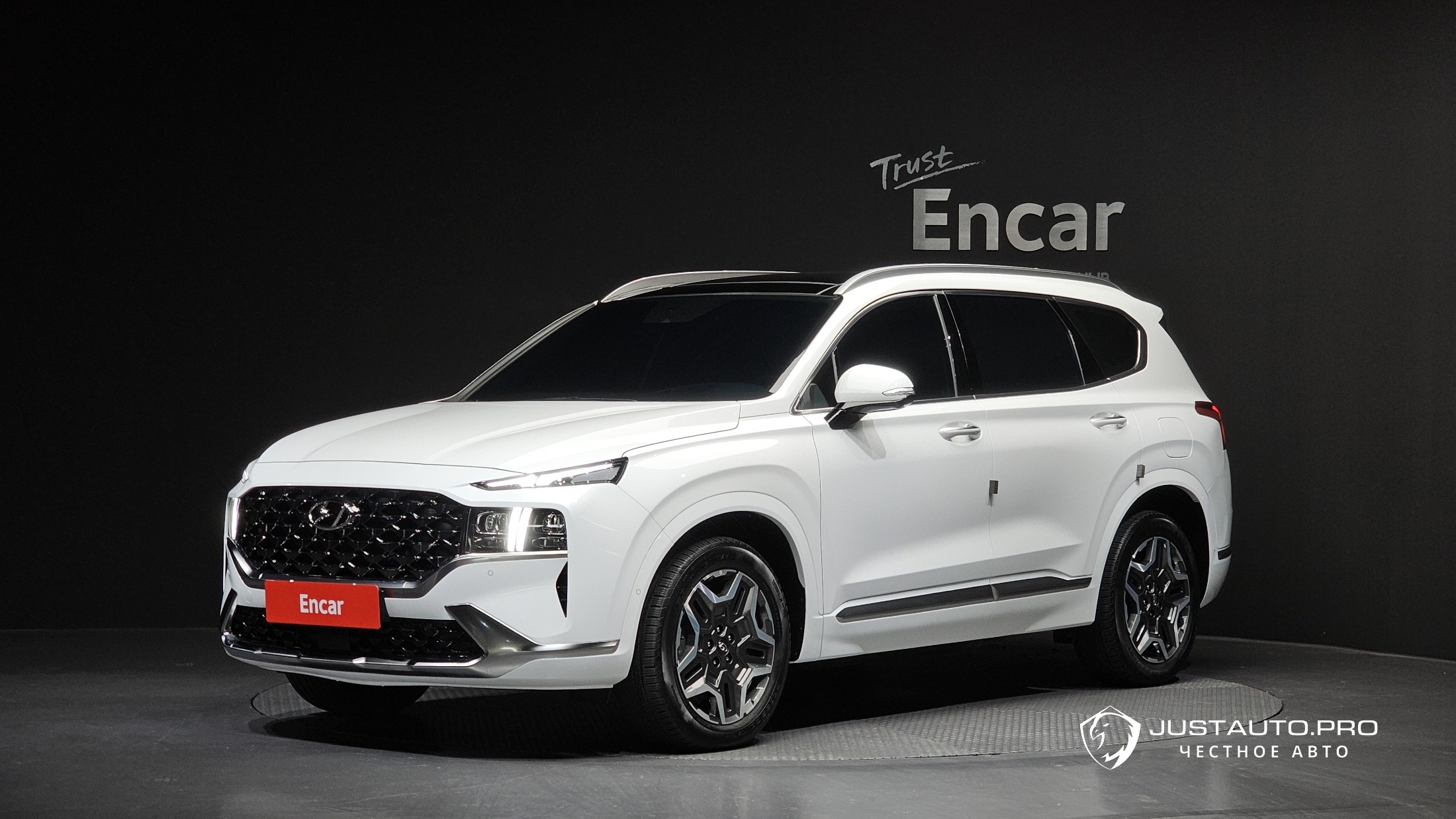 Автомобиль Hyundai Santafe