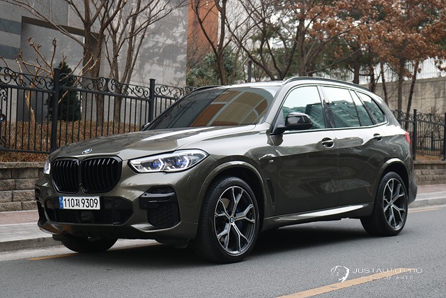 Автомобиль BMW X5