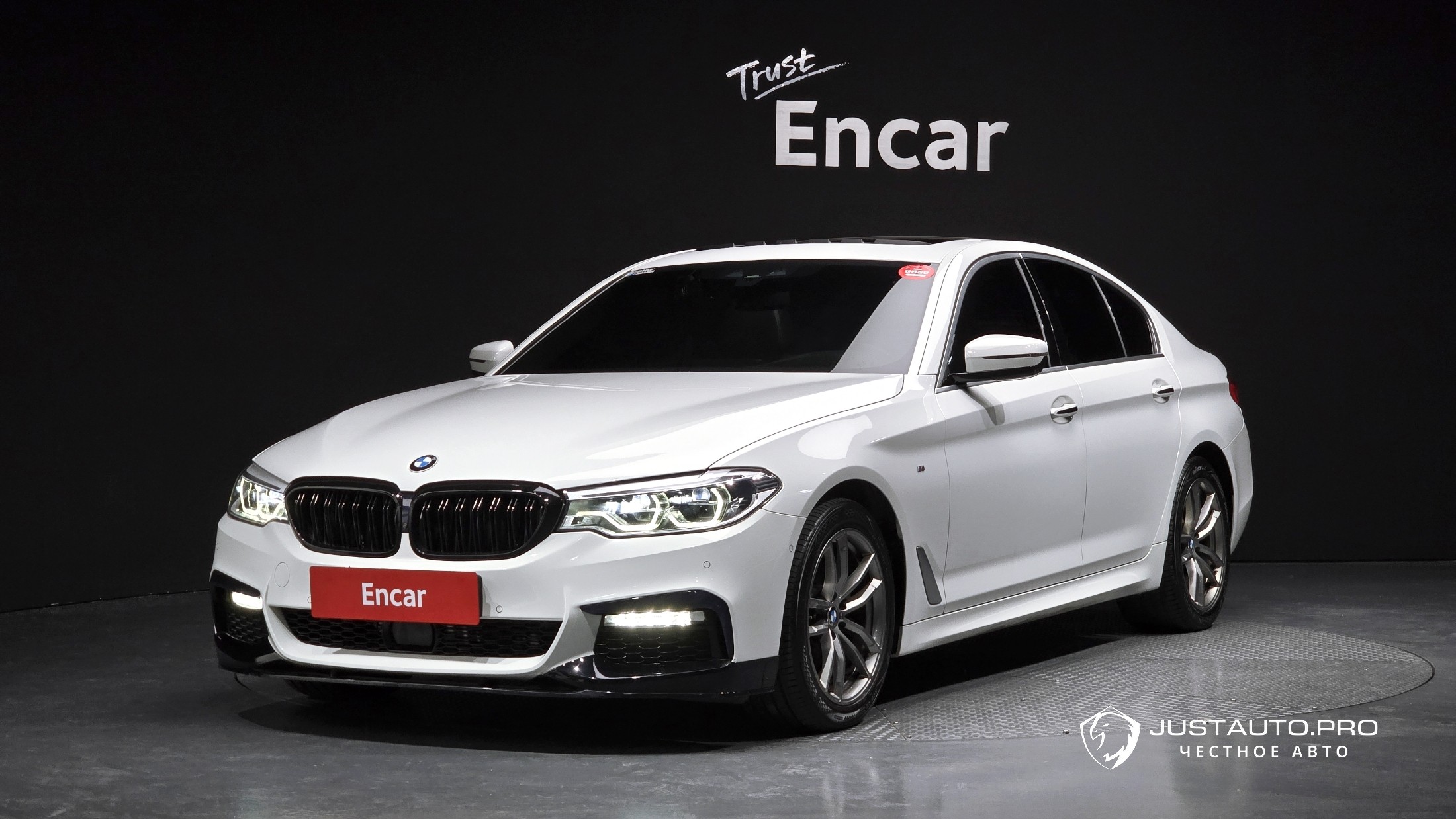 Автомобиль BMW 5-Series