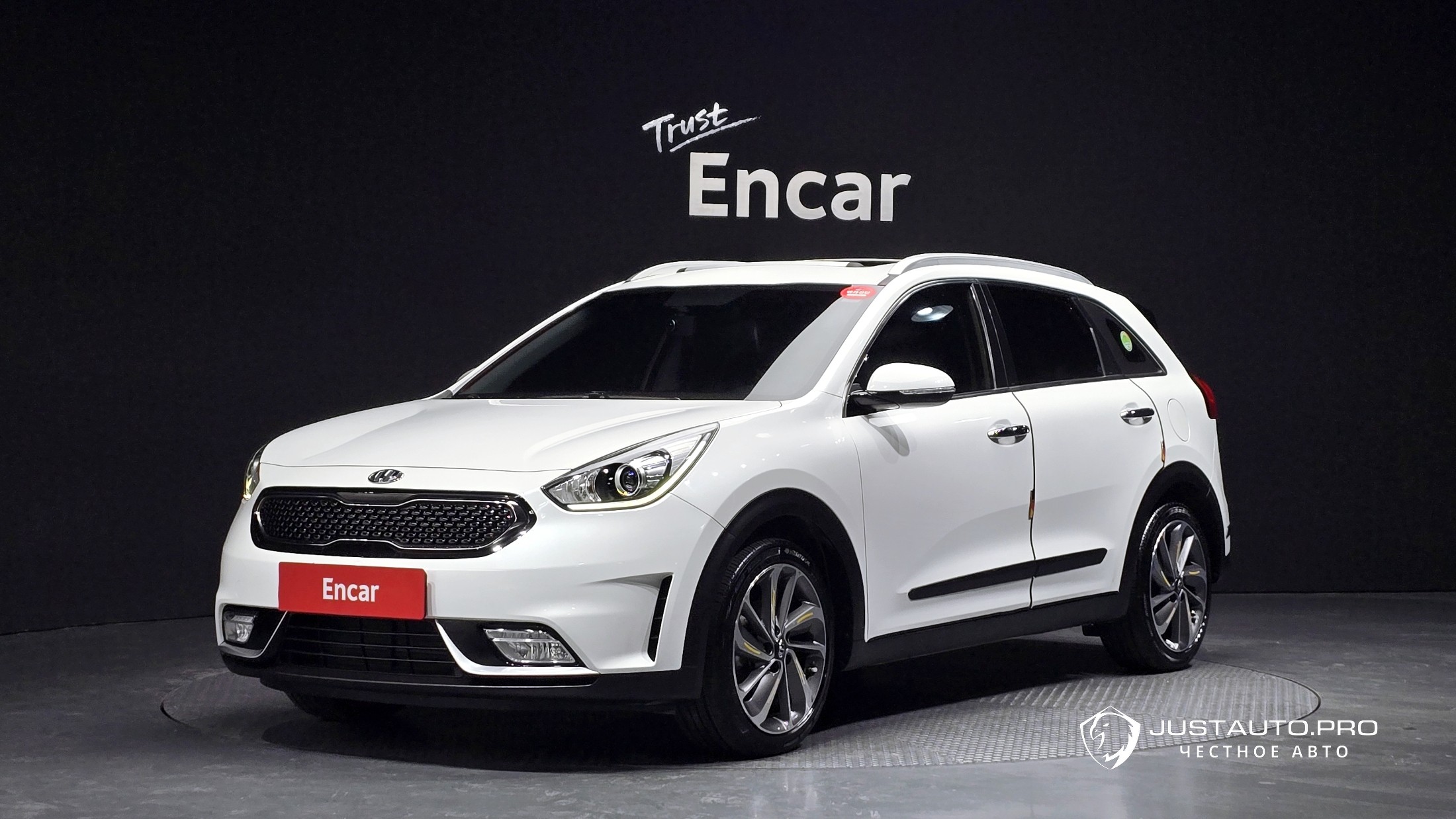 Автомобиль Kia Niro