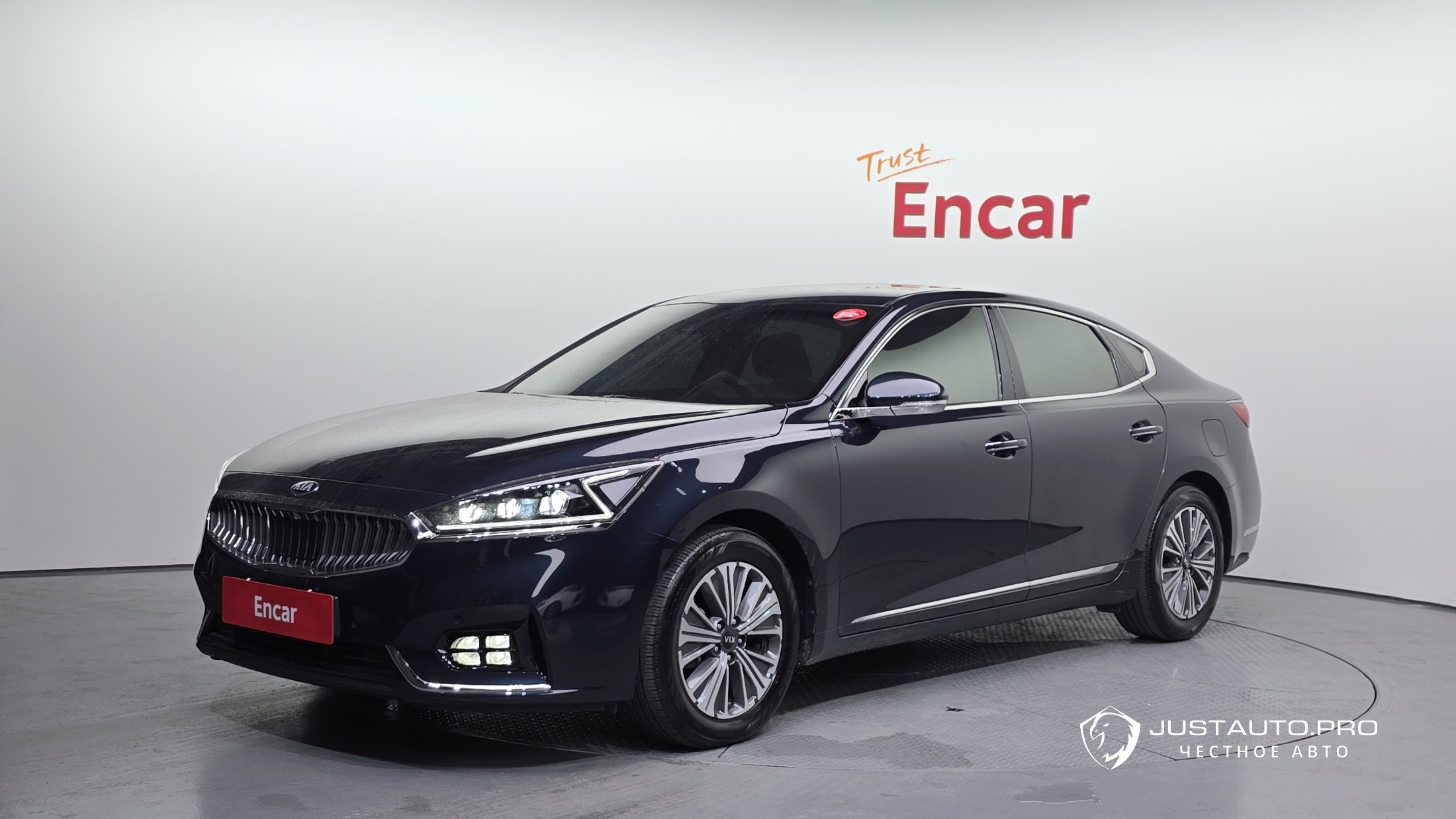 Автомобиль Kia K7