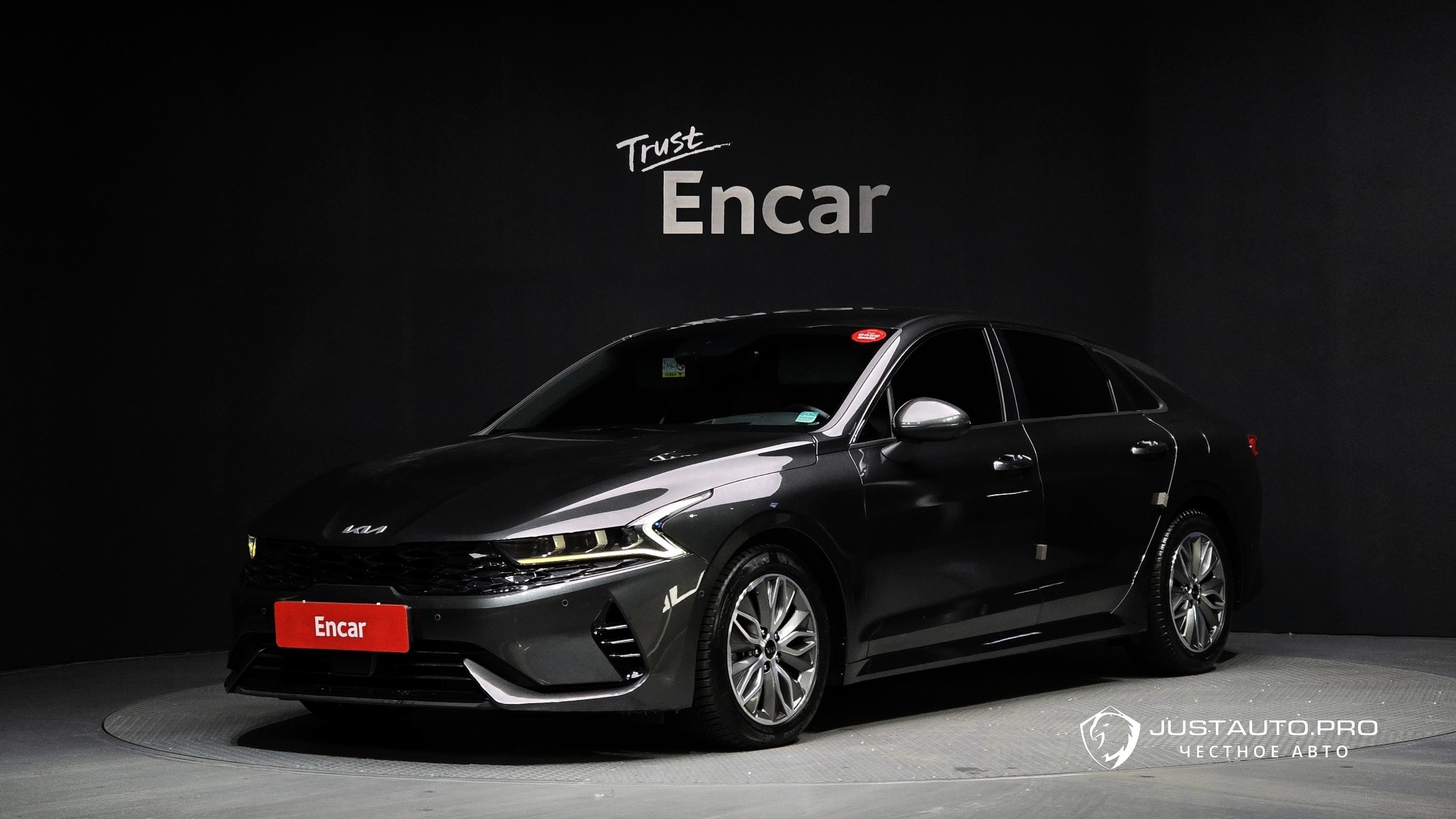 Автомобиль Kia K5