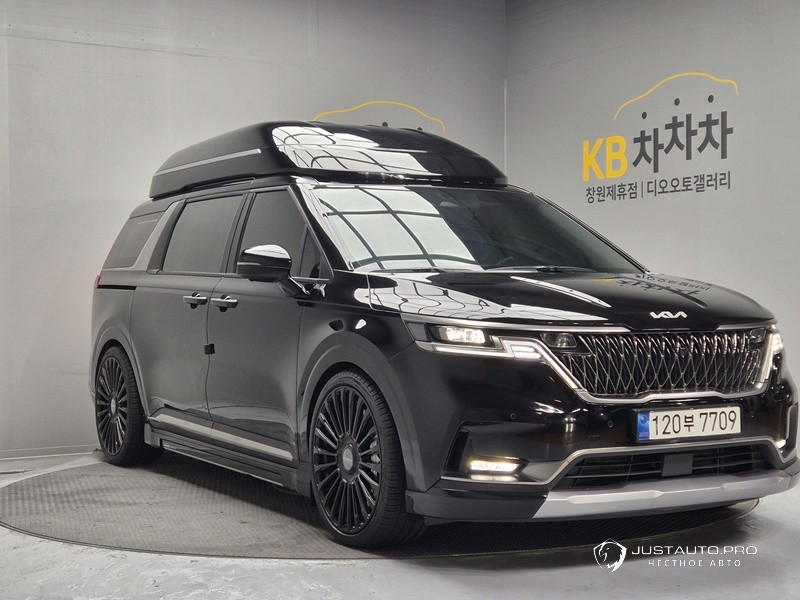 Автомобиль Kia Canival