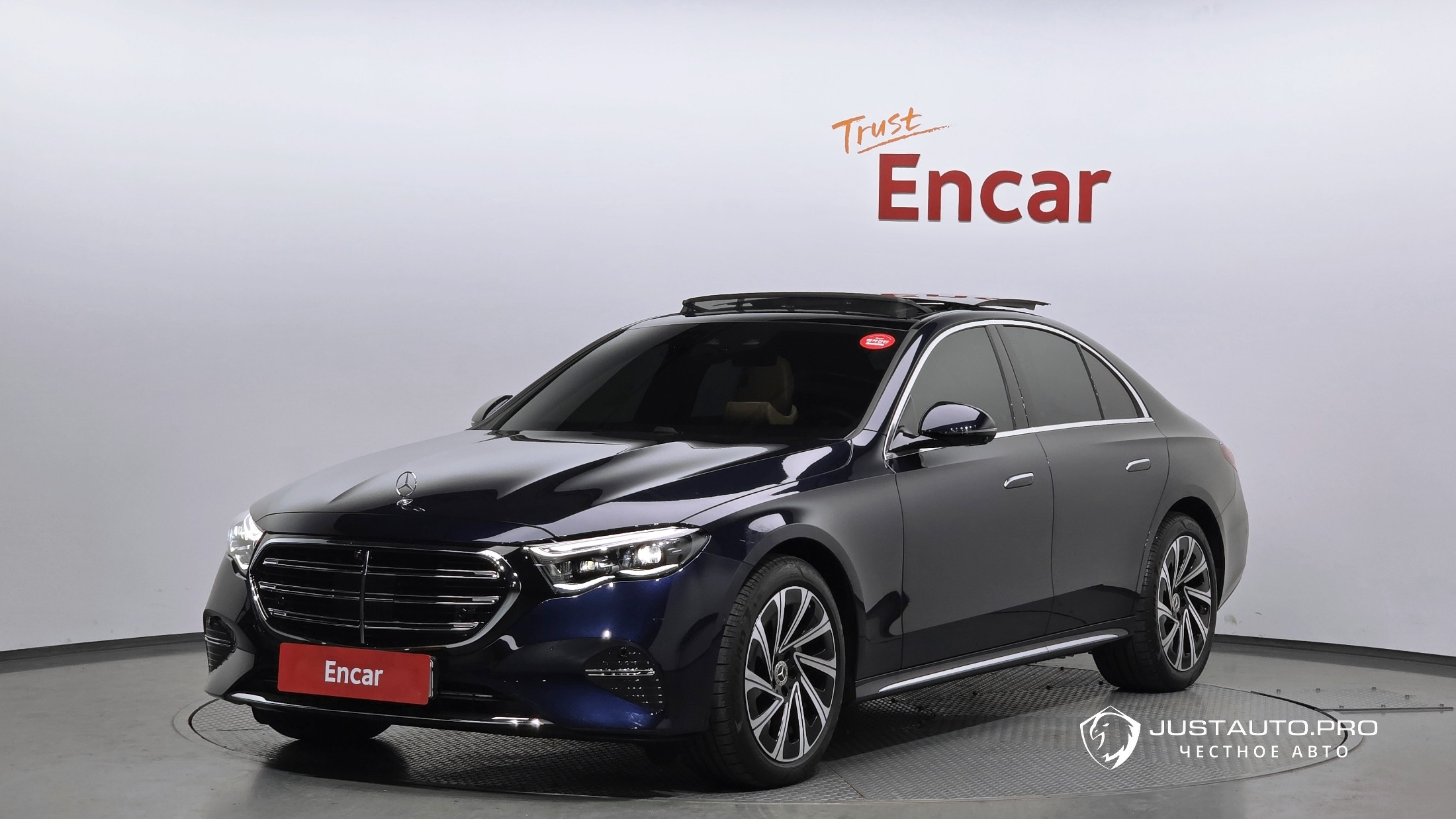 Автомобиль Mercedes-Benz E-Class