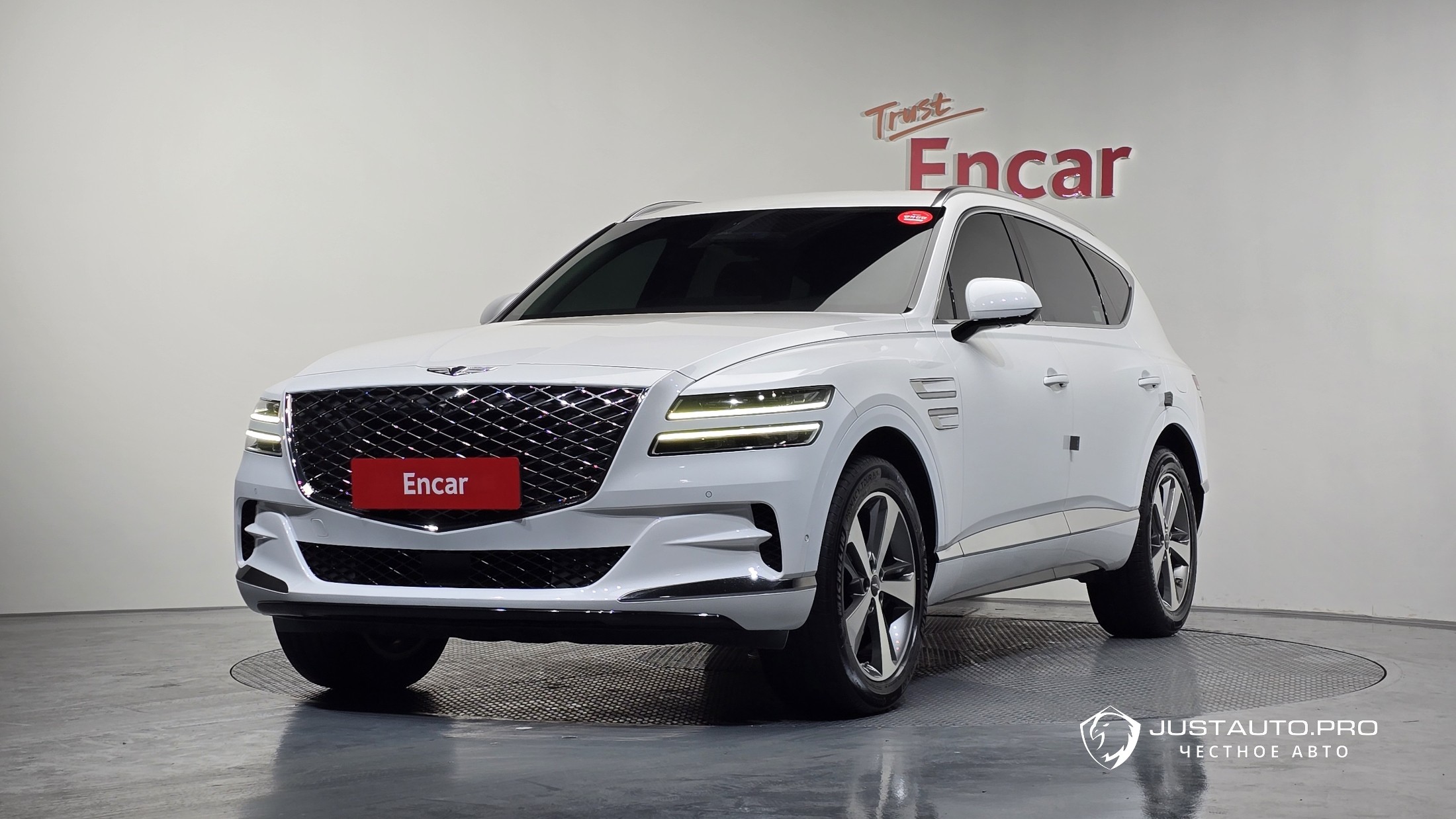 Автомобиль Genesis GV80