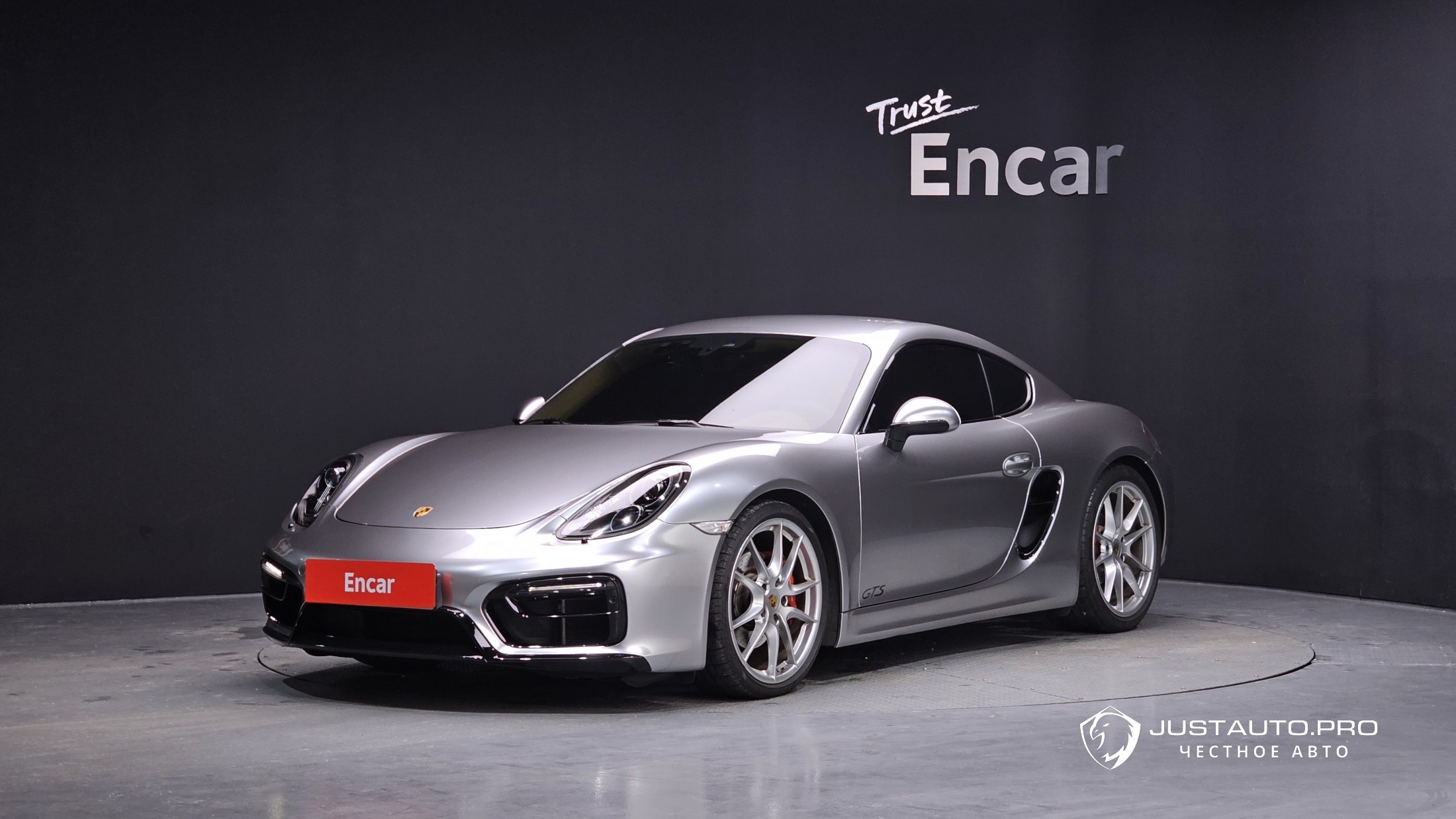 Автомобиль Porsche Cayman