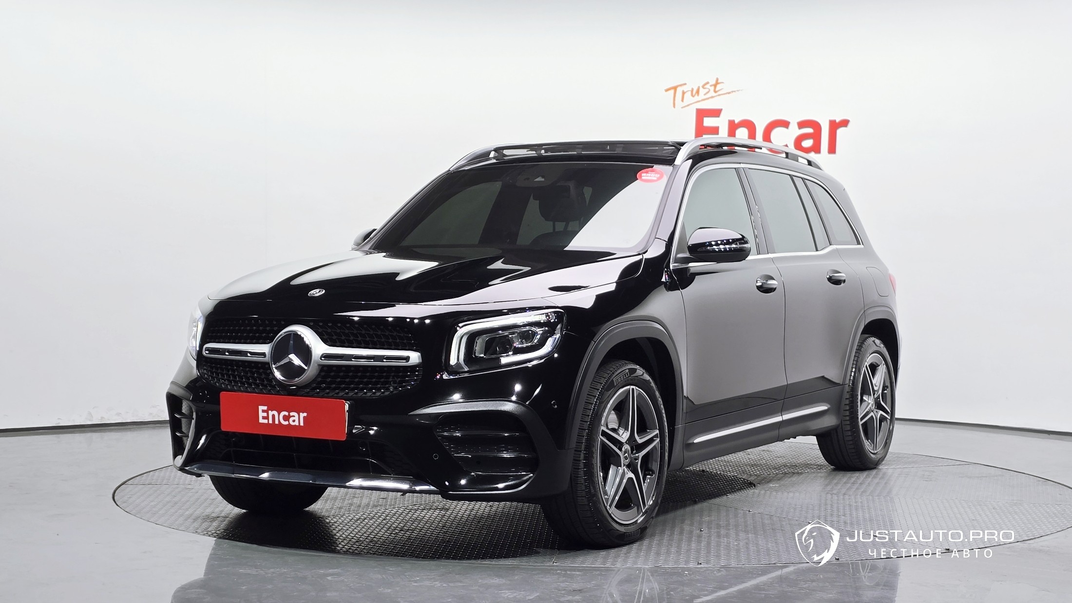 Автомобиль Mercedes-Benz GLB-Class