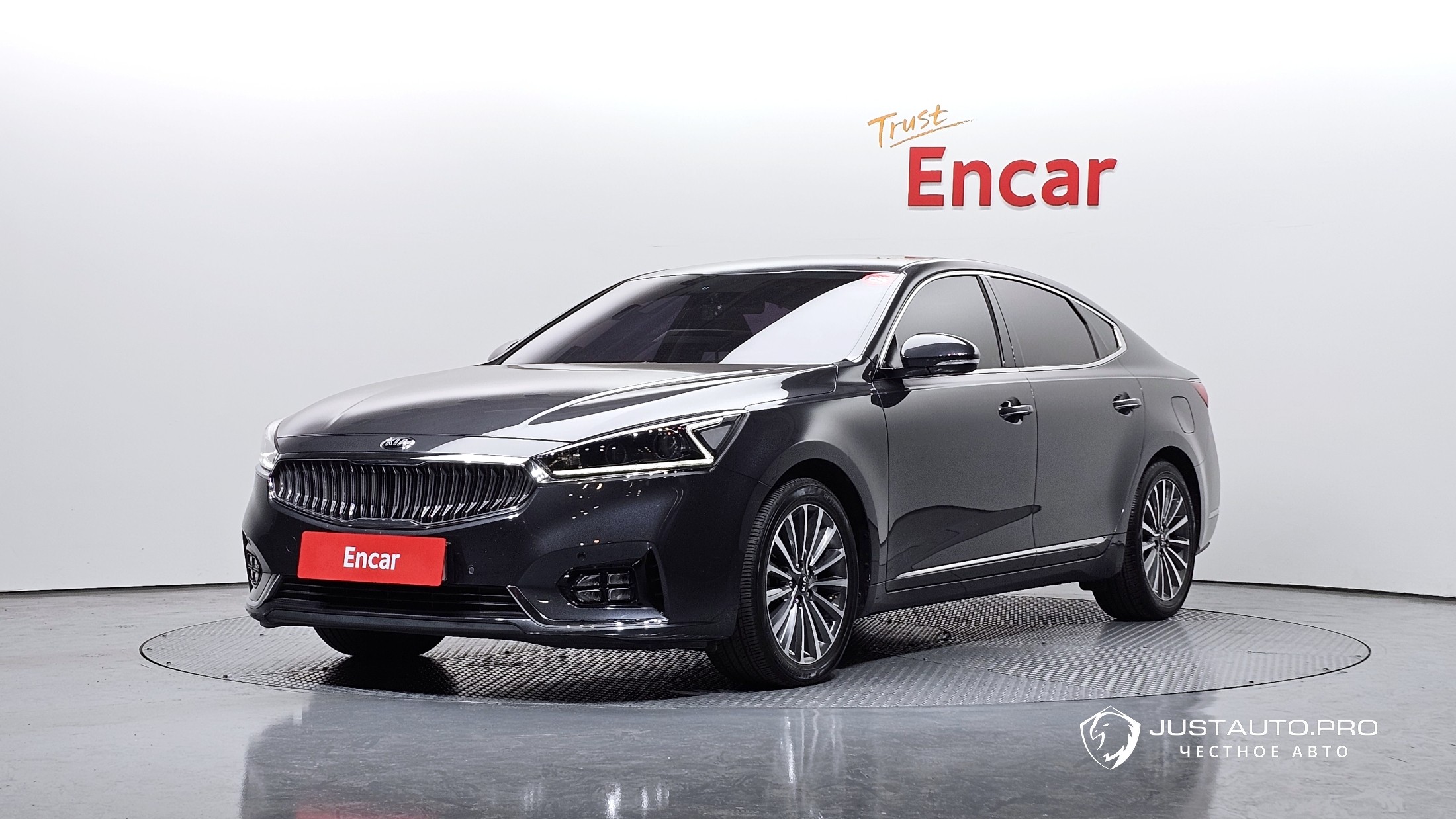 Автомобиль Kia K7