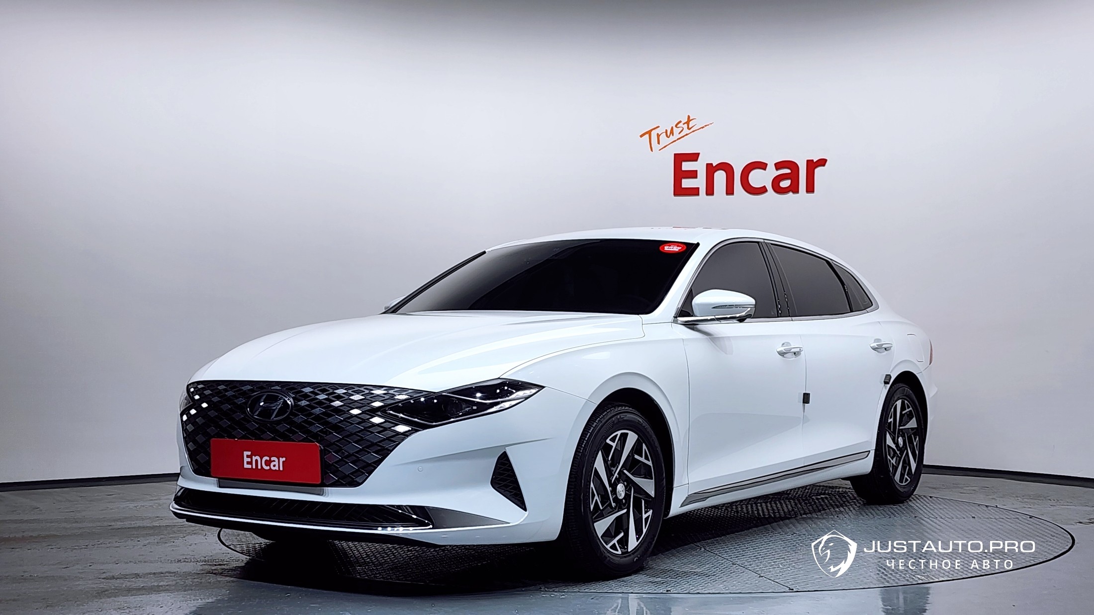 Автомобиль Hyundai Grandeur