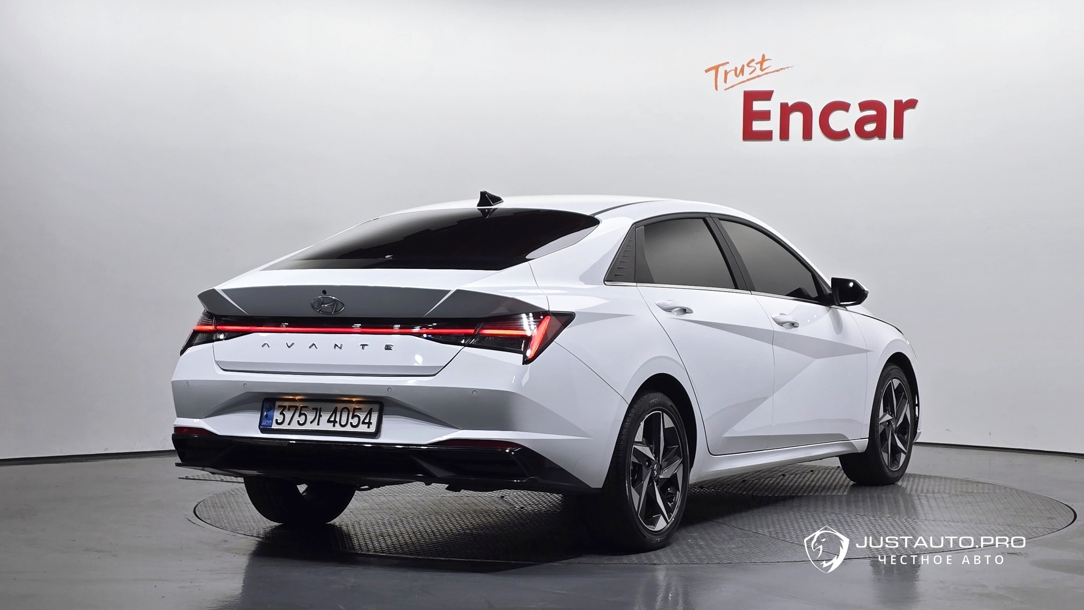 Автомобиль Hyundai AVANTE