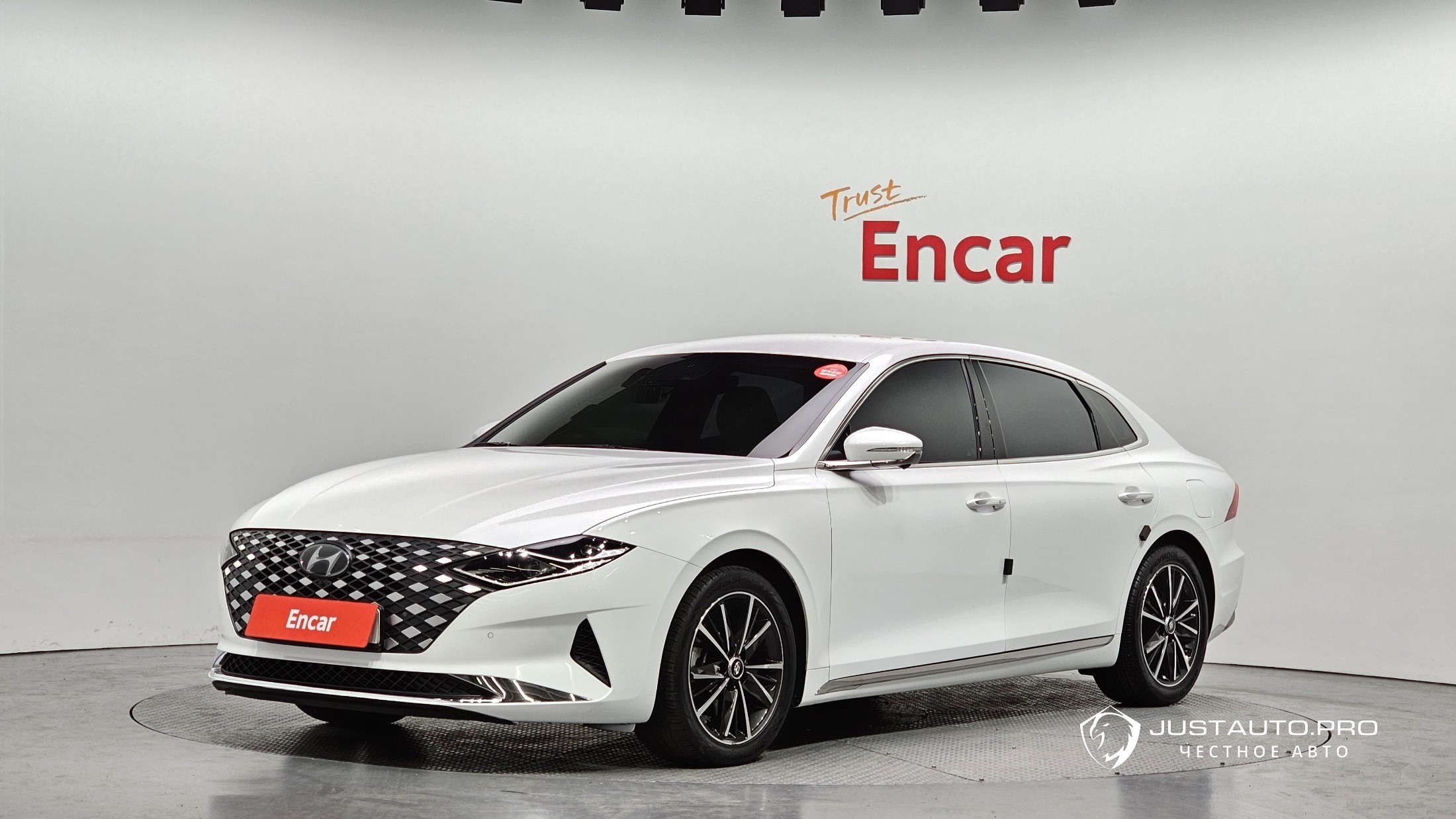 Автомобиль Hyundai Grandeur