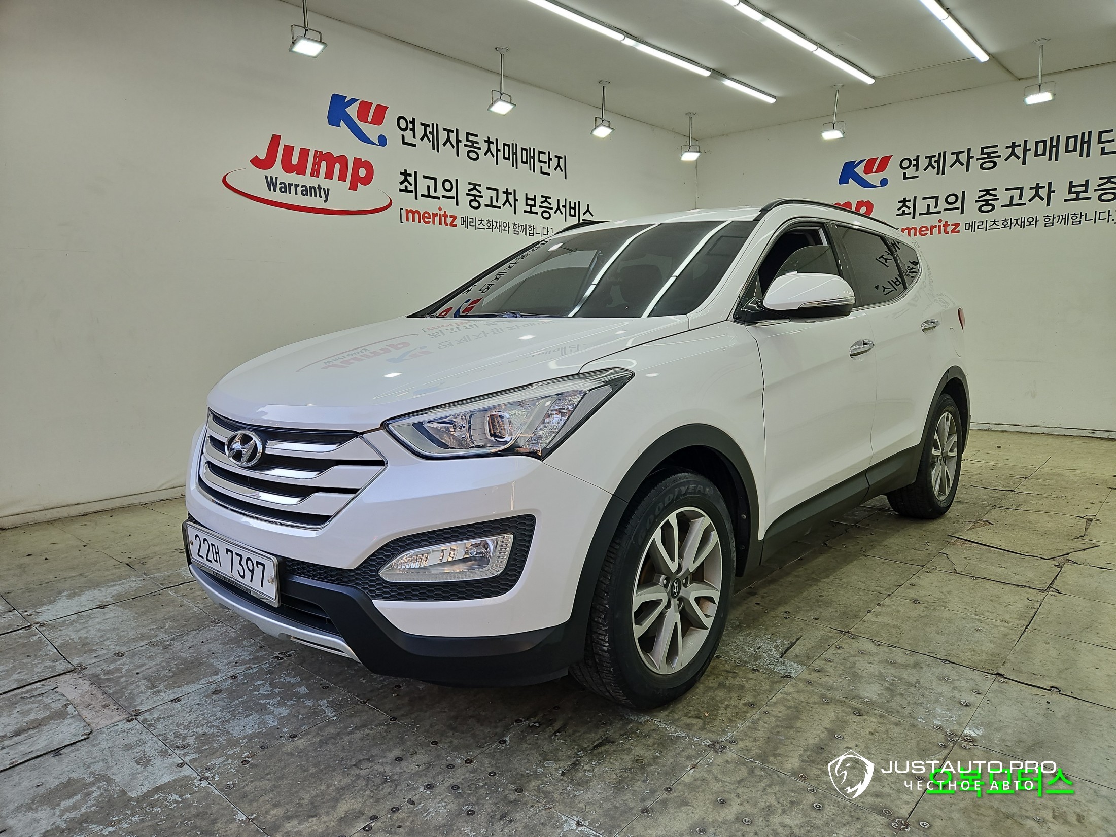 Автомобиль Hyundai Santafe