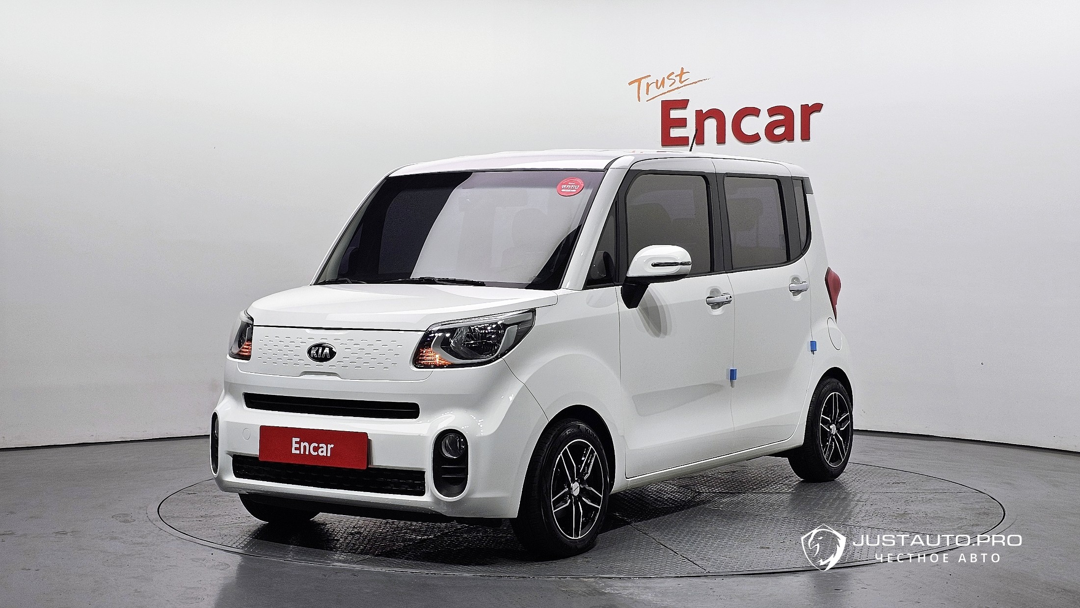 Автомобиль Kia RAY