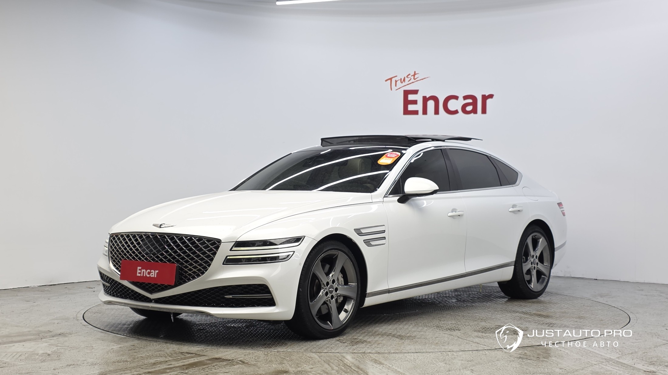 Автомобиль Genesis G80