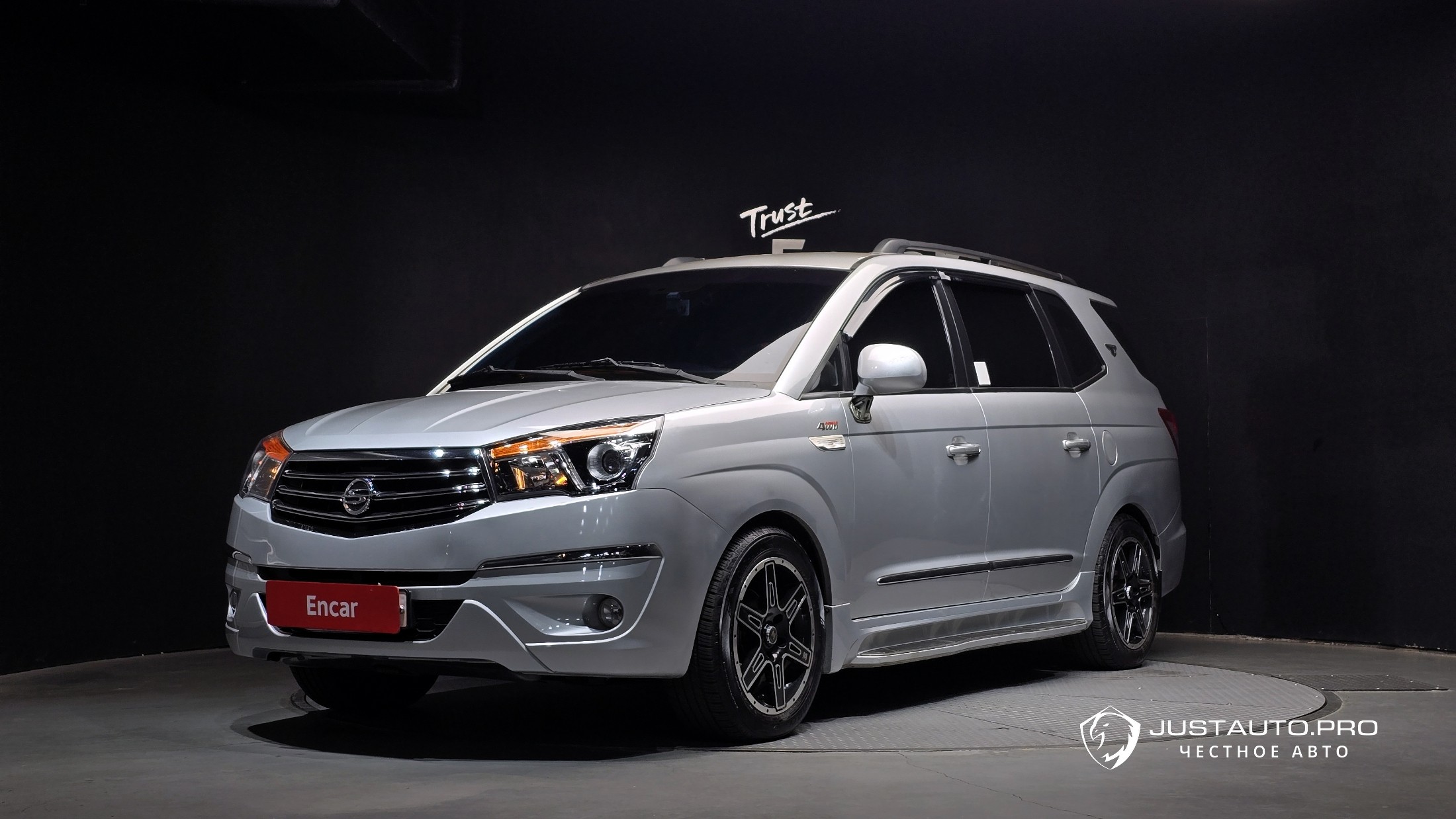 Автомобиль KG_Mobility_Ssangyong KORANDO