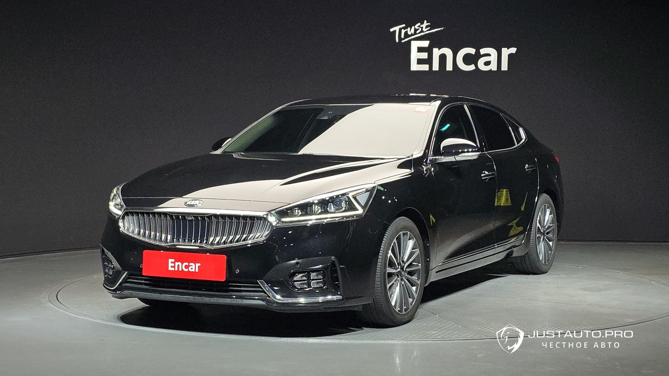 Автомобиль Kia K7