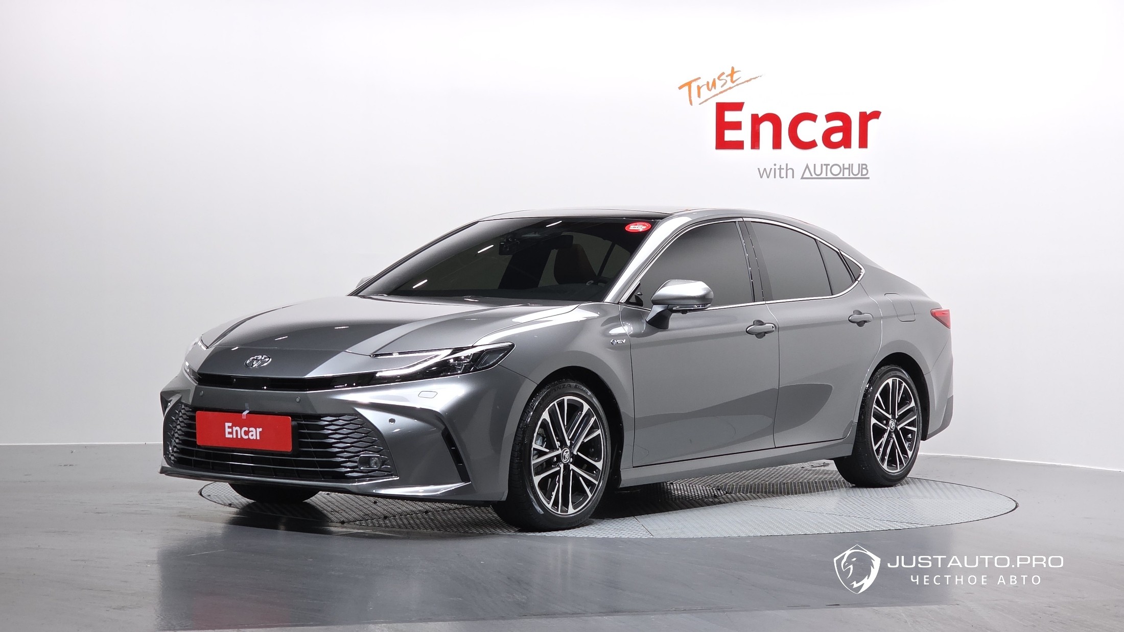 Автомобиль Toyota Camry