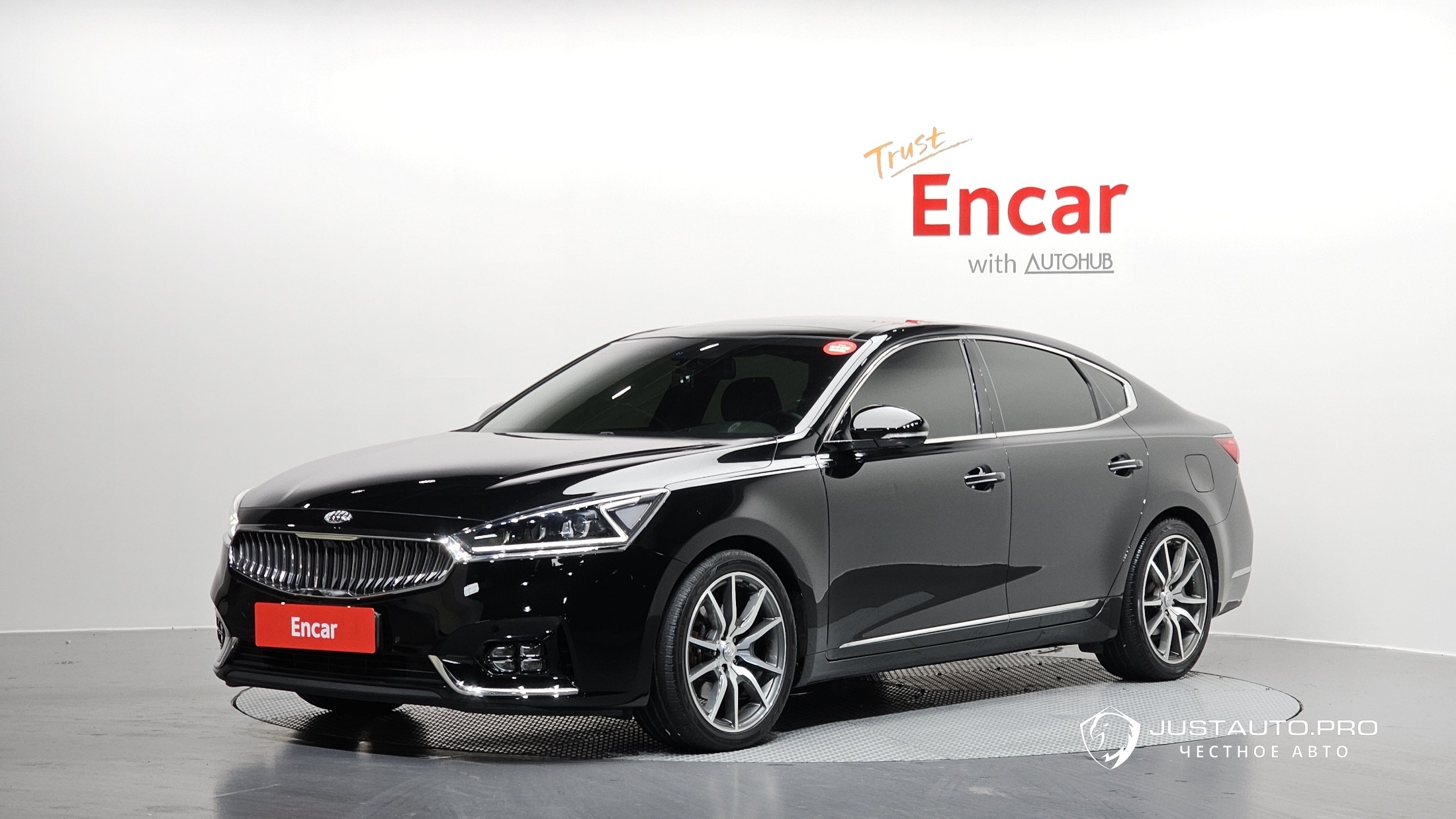 Автомобиль Kia K7